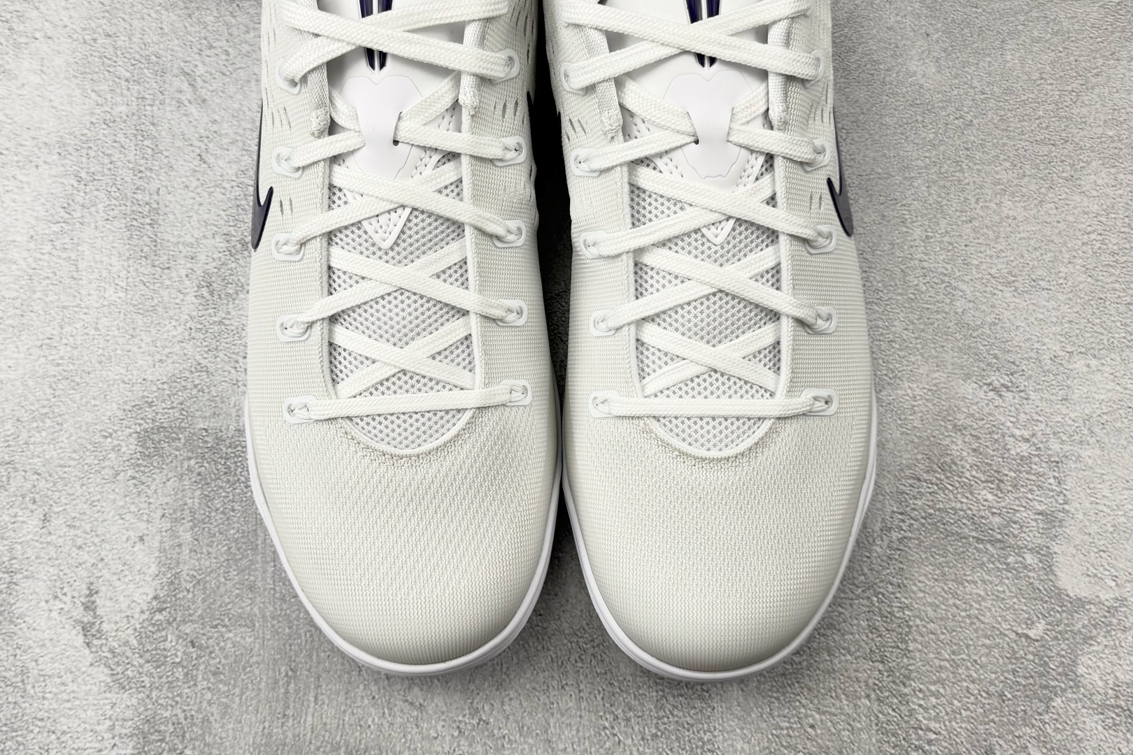 顶级完美复刻 Nike Kobe 9 Elite Low EM Protro 白紫色 IH1401-100 顶级完美复刻 Nike Kobe 9 Elite Low EM Protro 白紫色 IH1401-100