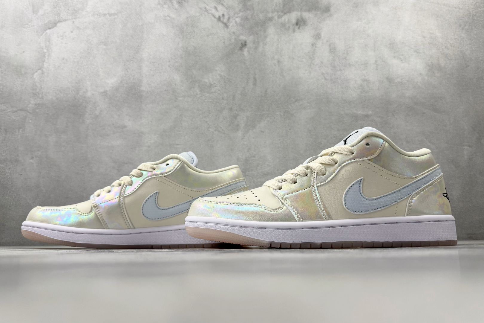 平台爆款 Jordan Air Jordan 1 Low WMNS CNY ”蛇年限定”白棕色 HF4080-001 平台爆款 Jordan Air Jordan 1 Low WMNS CNY ”蛇年限定”白棕色 HF4080-001