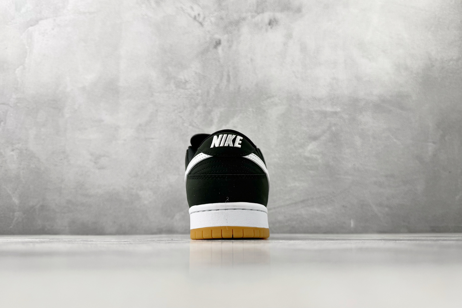 Nike Dunk SB pro iso ”black gum” 黑白 CD2563-006 Nike Dunk SB pro iso ”black gum” 黑白 CD2563-006