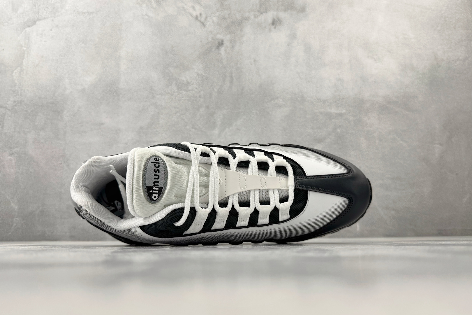 口碑神作 Nike Air Max 95 灰色 II7404-100 口碑神作 Nike Air Max 95 灰色 II7404-100