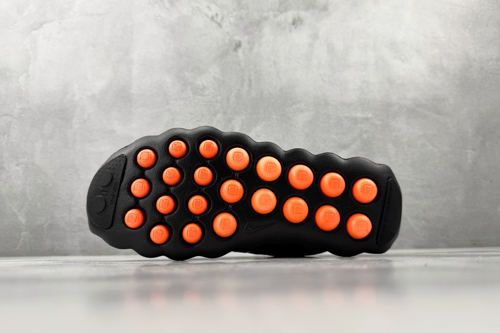 N版 东南亚订单 Nike Mind 002 黑色货号：HQ4308 001尺码：36 36.5 37 