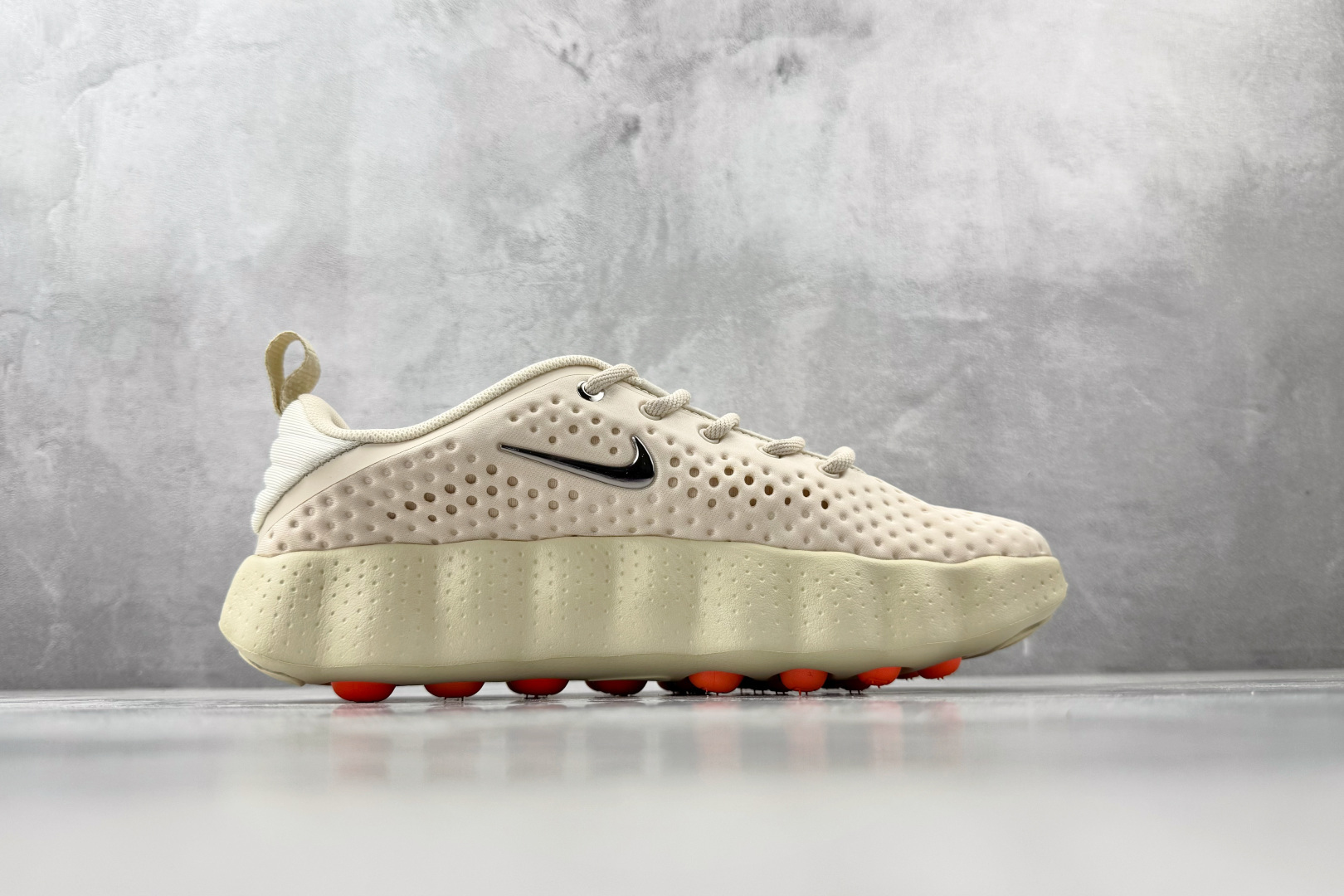 N版 东南亚订单 Nike Mind 002 米色货号：HQ4308 200尺码：36 36.5 37 