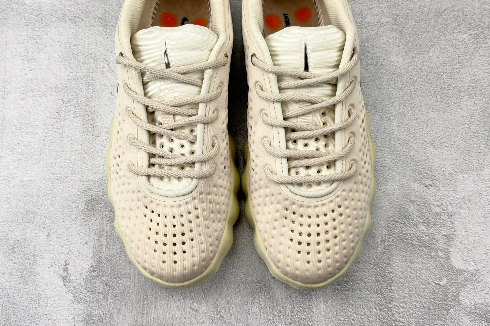 N版 东南亚订单 Nike Mind 002 米色货号：HQ4308 200尺码：36 36.5 37 