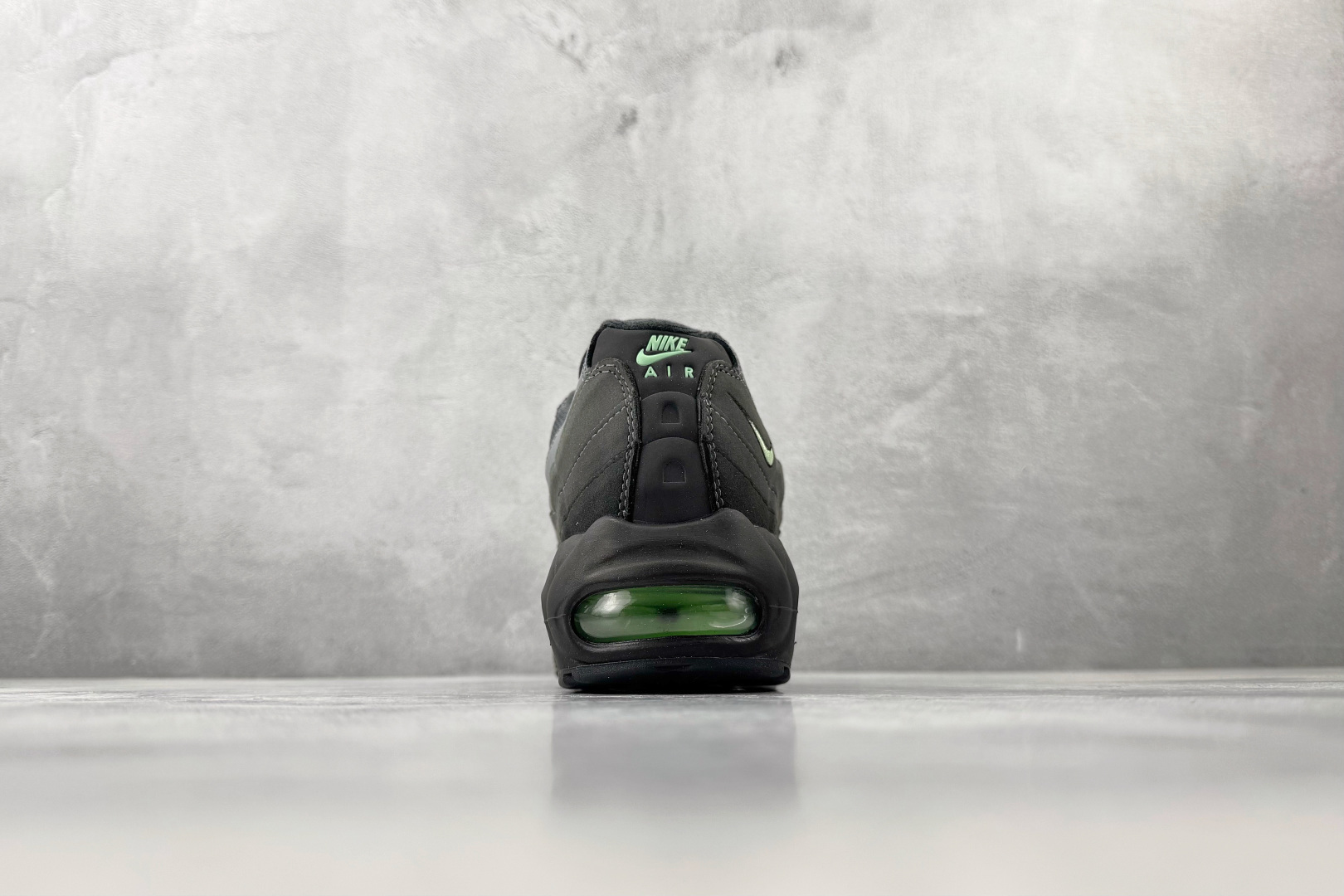 平台专供 Nike Air Max 95 灰黑 HM0622-001 平台专供 Nike Air Max 95 灰黑 HM0622-001