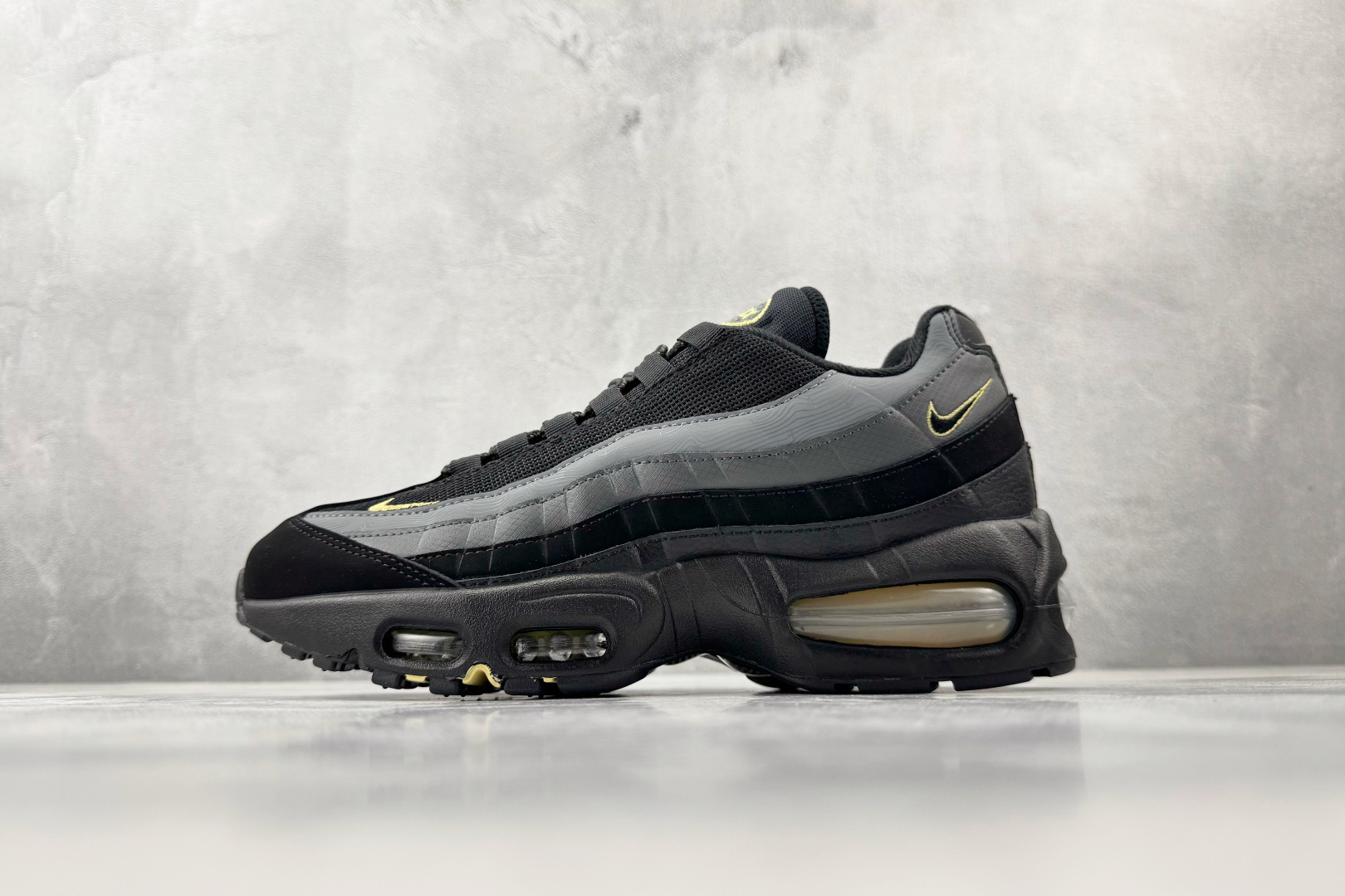平台专供 Nike Air Max 95 黑色 IB7682-002 平台专供 Nike Air Max 95 黑色 IB7682-002