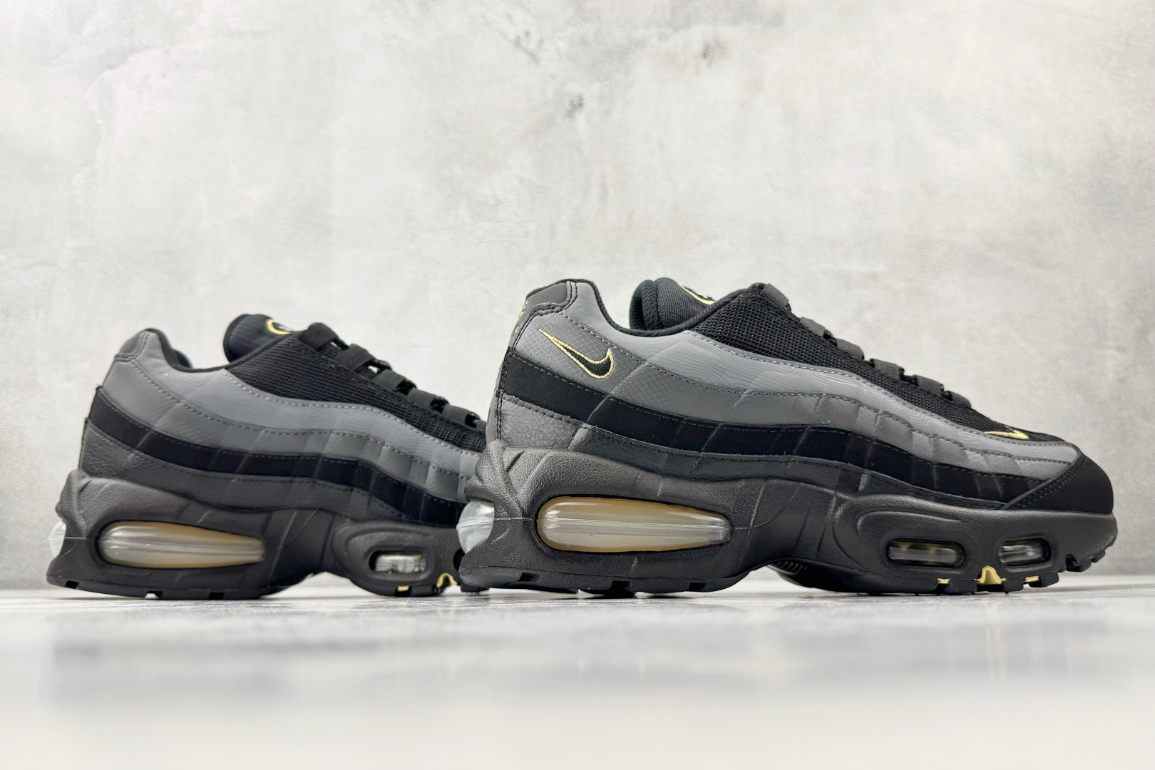 平台专供 Nike Air Max 95 黑色 IB7682-002 平台专供 Nike Air Max 95 黑色 IB7682-002