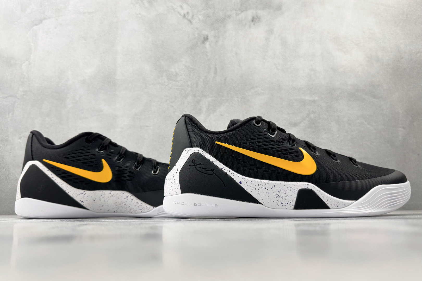 顶级完美复刻 Nike Kobe 9 EM Low Protro 黑金色 IH1401-002 顶级完美复刻 Nike Kobe 9 EM Low Protro 黑金色 IH1401-002