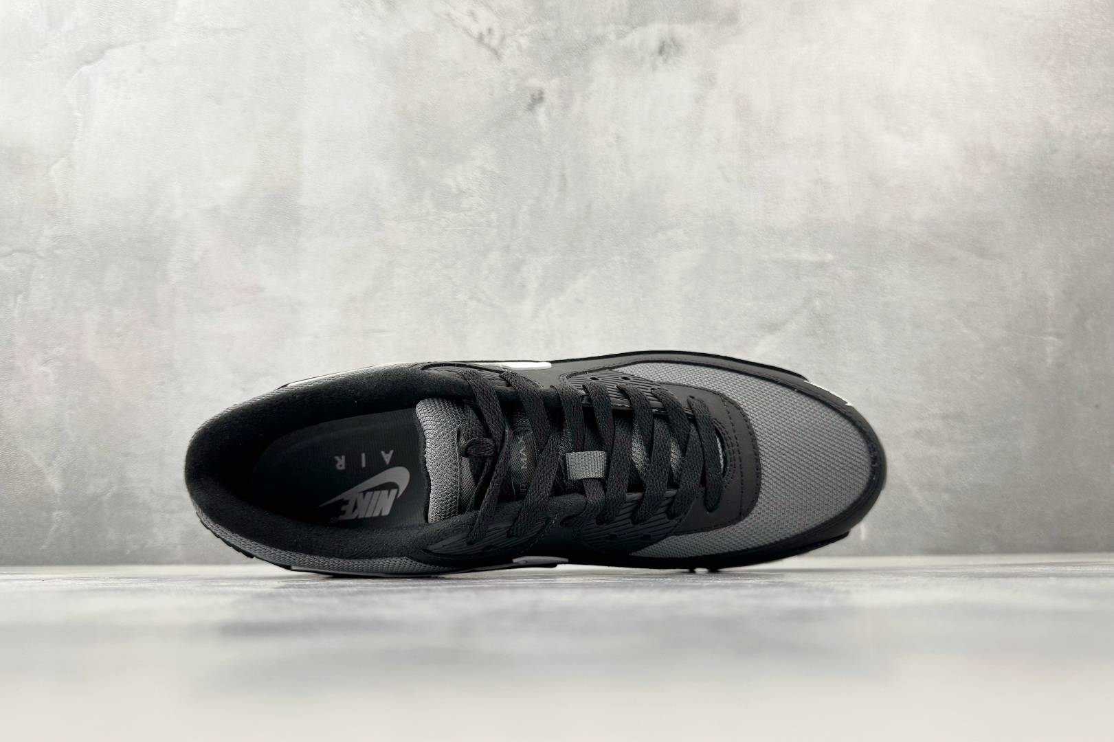 Max 原版开发 Nike Air Max 90 黑灰色货号：IM5989-010尺码：39 40 40
