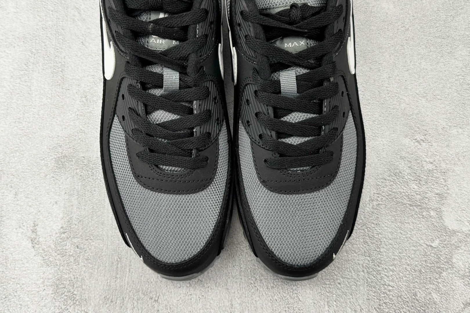 Max 原版开发 Nike Air Max 90 黑灰色货号：IM5989-010尺码：39 40 40