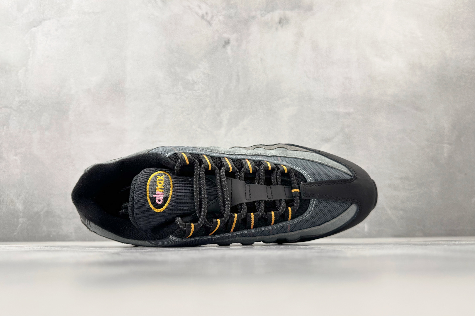 XP 平台专供 Nike Air Max 95 OG Sundial 黑色货号：IB7683-001尺码