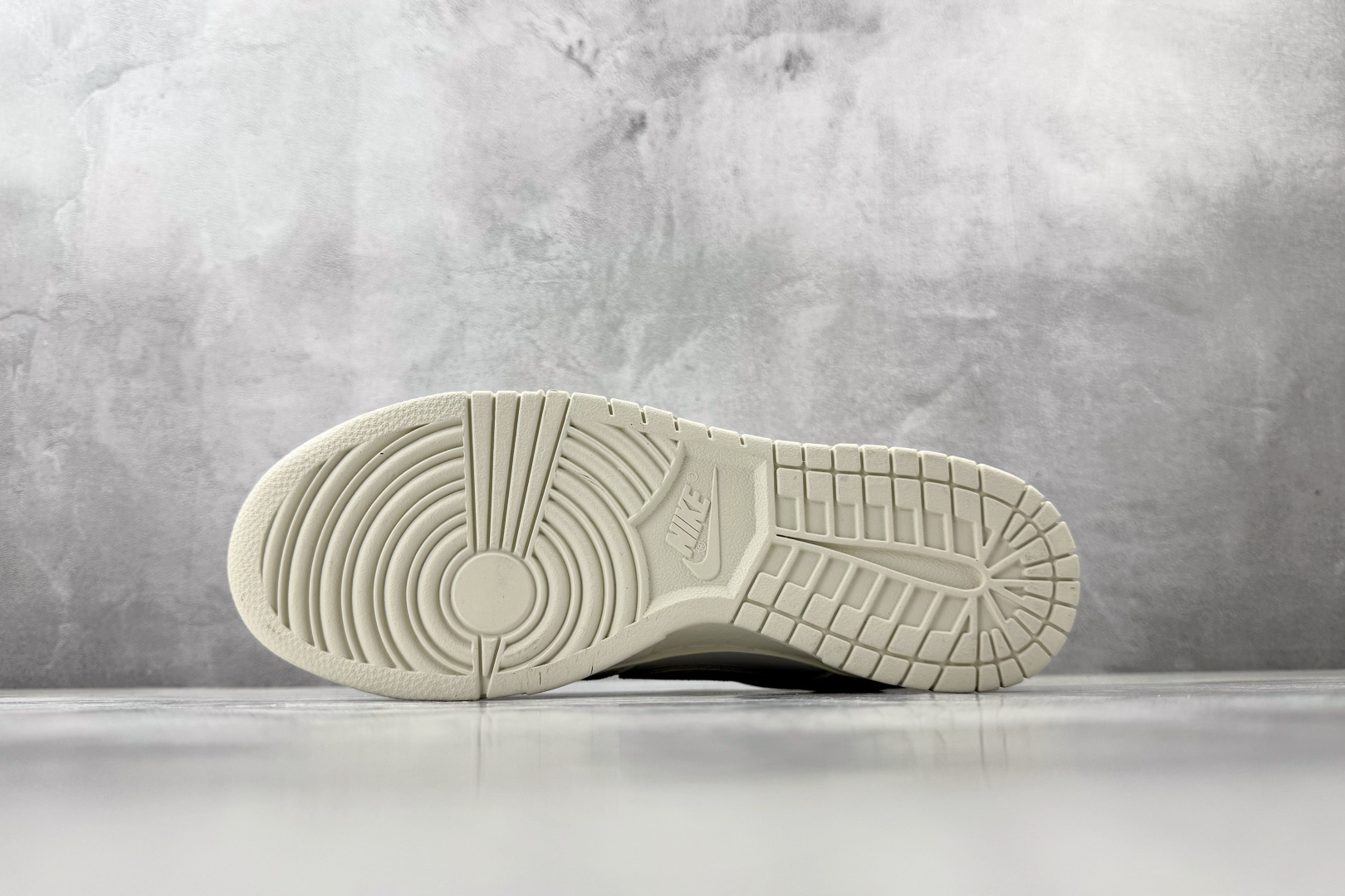 Nike Dunk Low Retro 米色 IB6651-003 Nike Dunk Low Retro 米色 IB6651-003