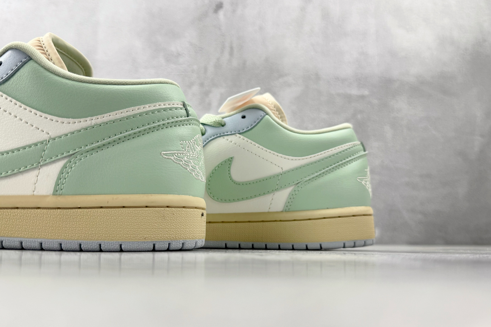 平台爆款 Jordan Air Jordan 1 蓝绿 DC0774-108 平台爆款 Jordan Air Jordan 1 蓝绿 DC0774-108