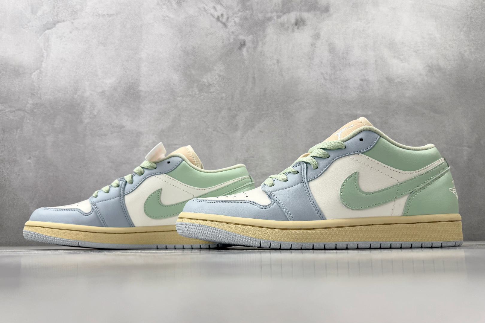 平台爆款 Jordan Air Jordan 1 蓝绿 DC0774-108 平台爆款 Jordan Air Jordan 1 蓝绿 DC0774-108