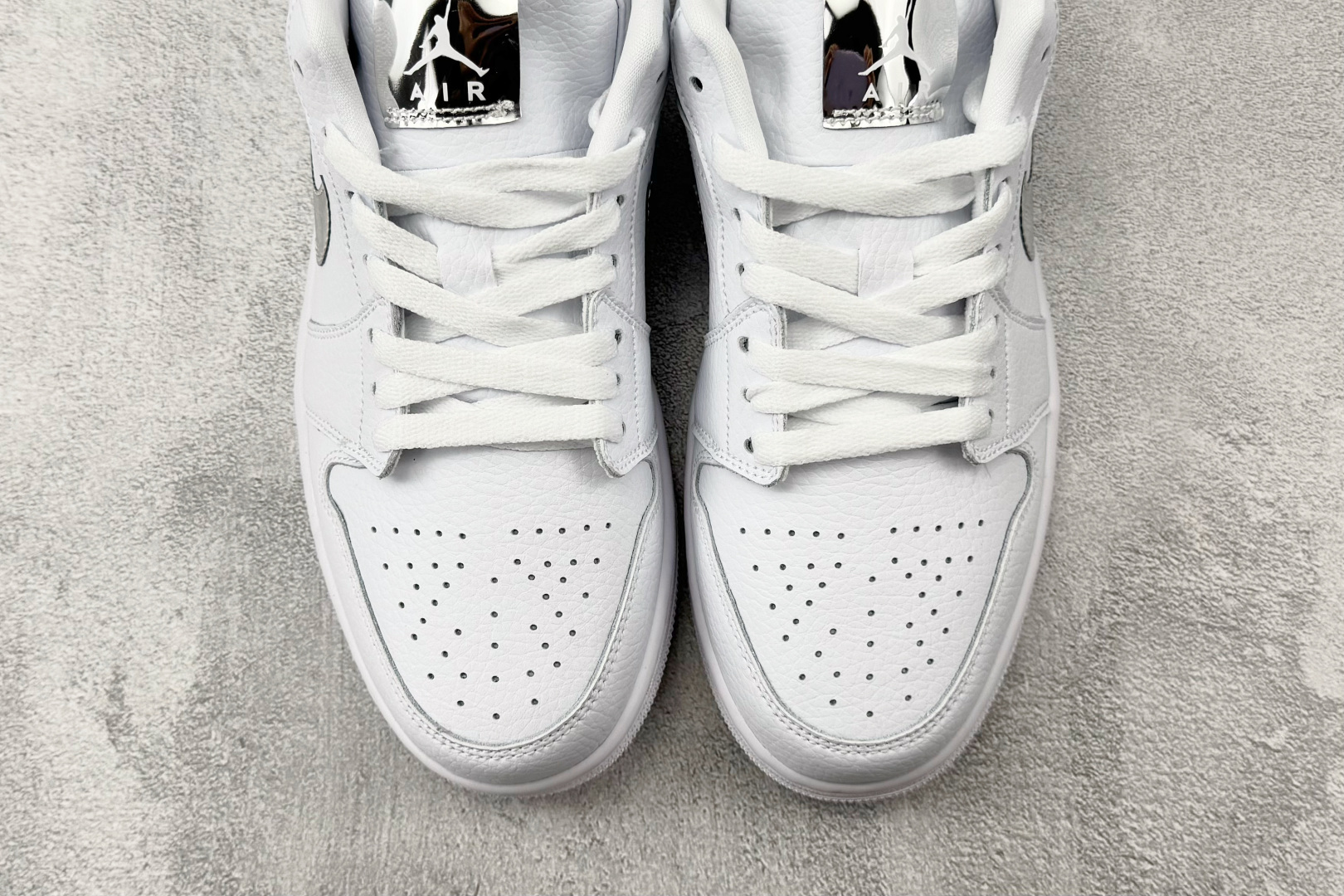 综合版 Jordan Air Jordan 1 白色 IQ9381-100 综合版 Jordan Air Jordan 1 白色 IQ9381-100