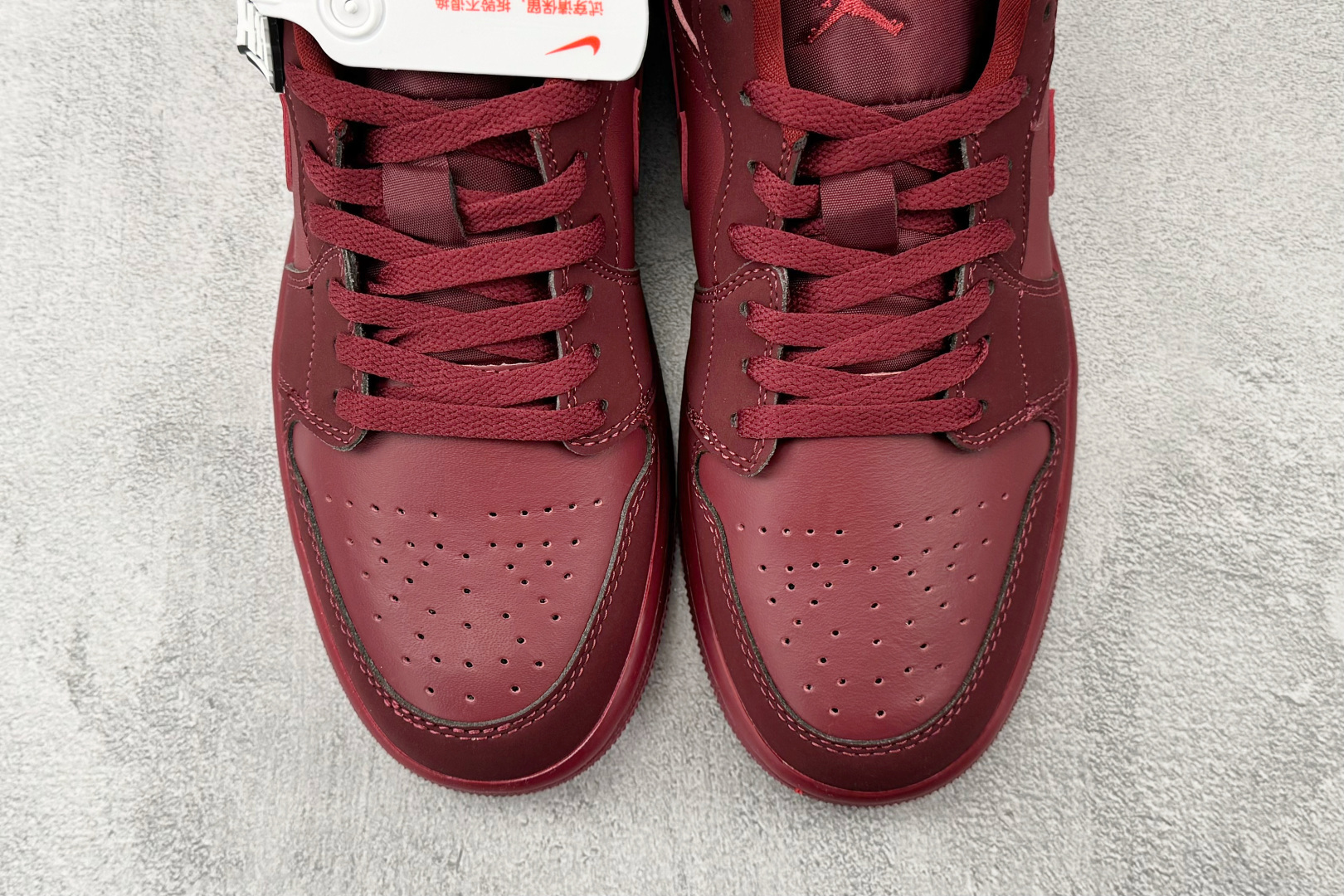 平台爆款 Jordan Air Jordan 1 口红印花 IB7012-600 平台爆款 Jordan Air Jordan 1 口红印花 IB7012-600