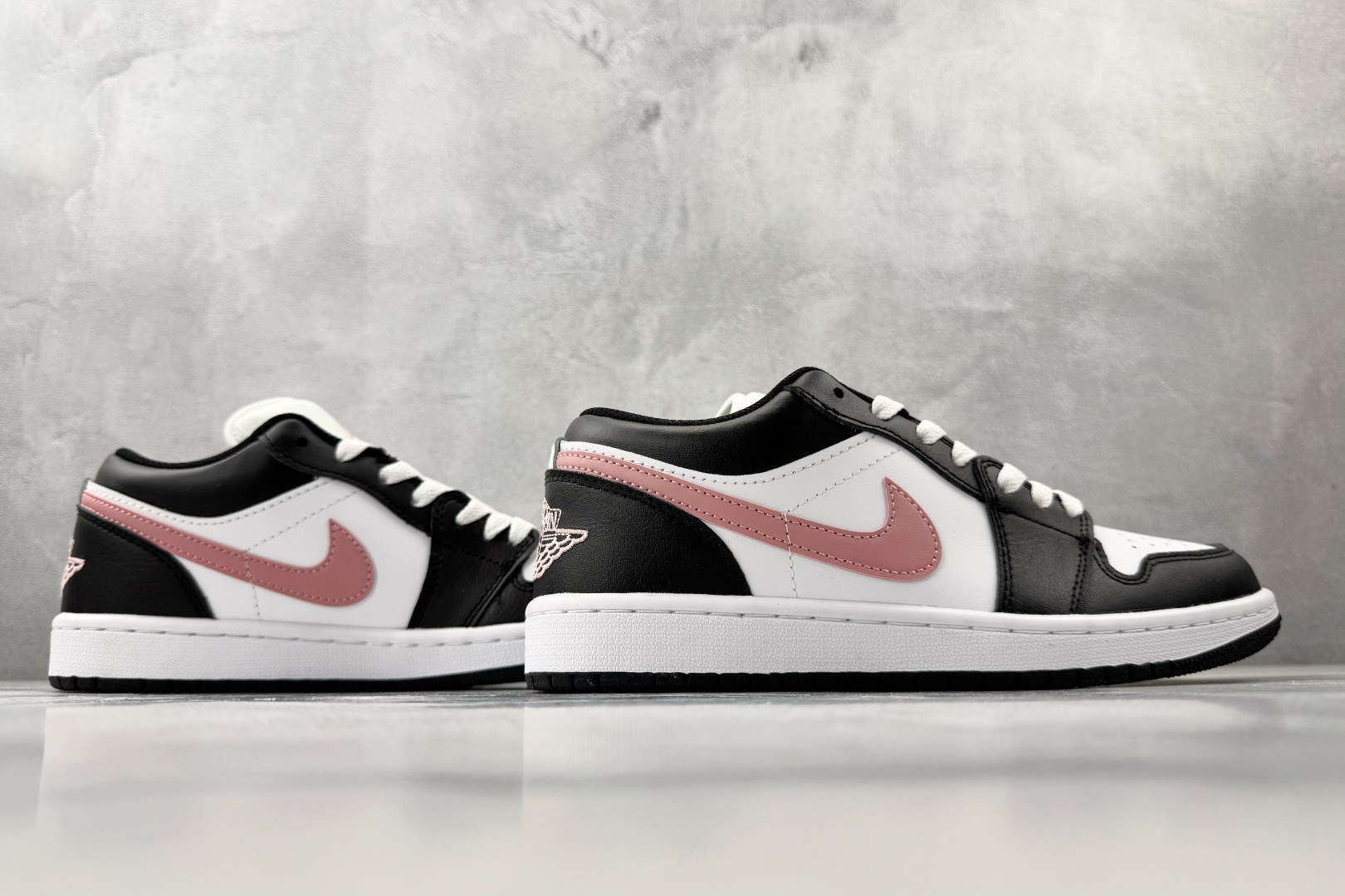 平台爆款 Jordan Air Jordan 1 黑粉 553558-165 平台爆款 Jordan Air Jordan 1 黑粉 553558-165