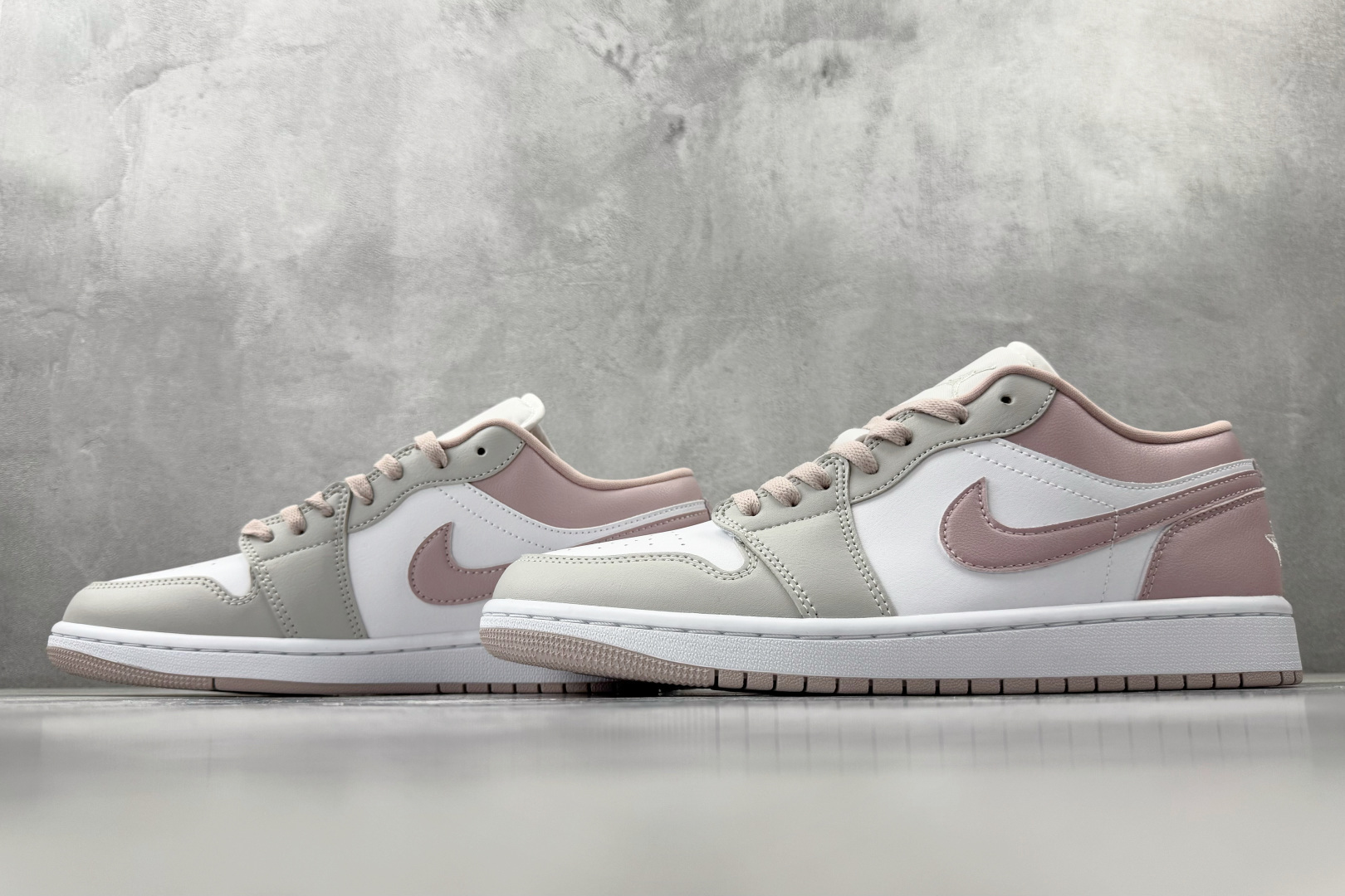 外贸批次 Jordan Air Jordan 1 粉白 DC0774-606 外贸批次 Jordan Air Jordan 1 粉白 DC0774-606