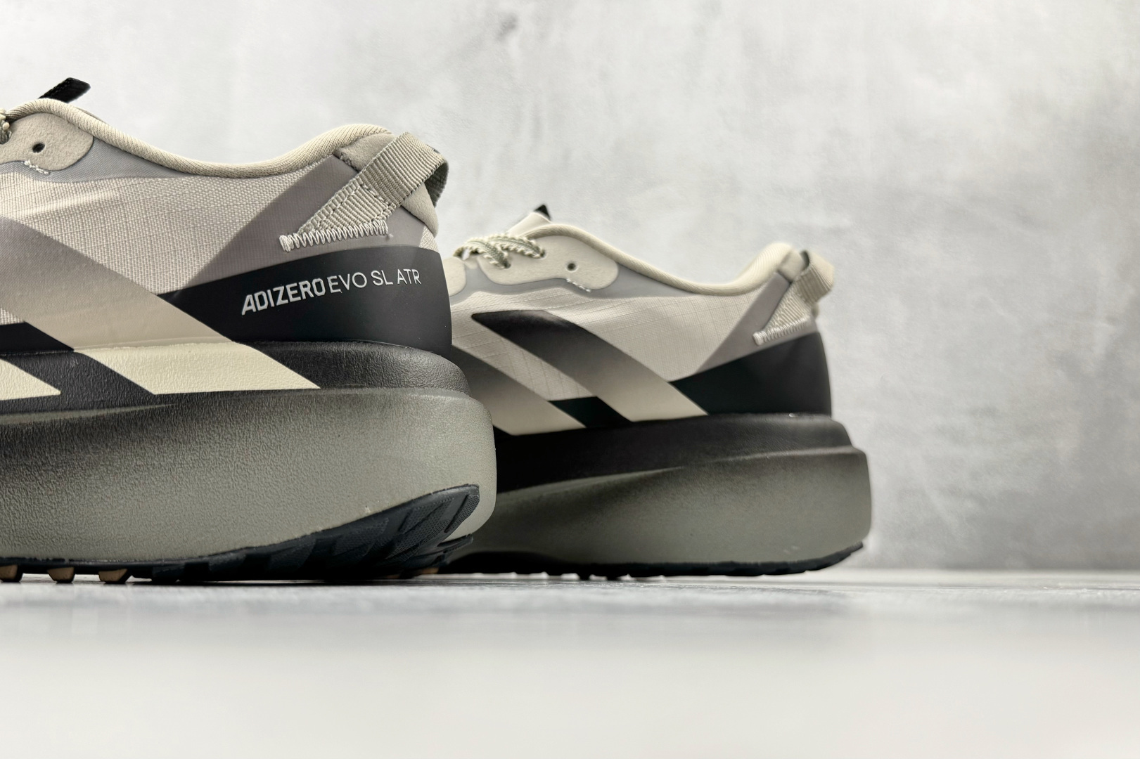 平台订单 adidas Adizero Evo SL ATR 米黑 KK0309 平台订单 adidas Adizero Evo SL ATR 米黑 KK0309