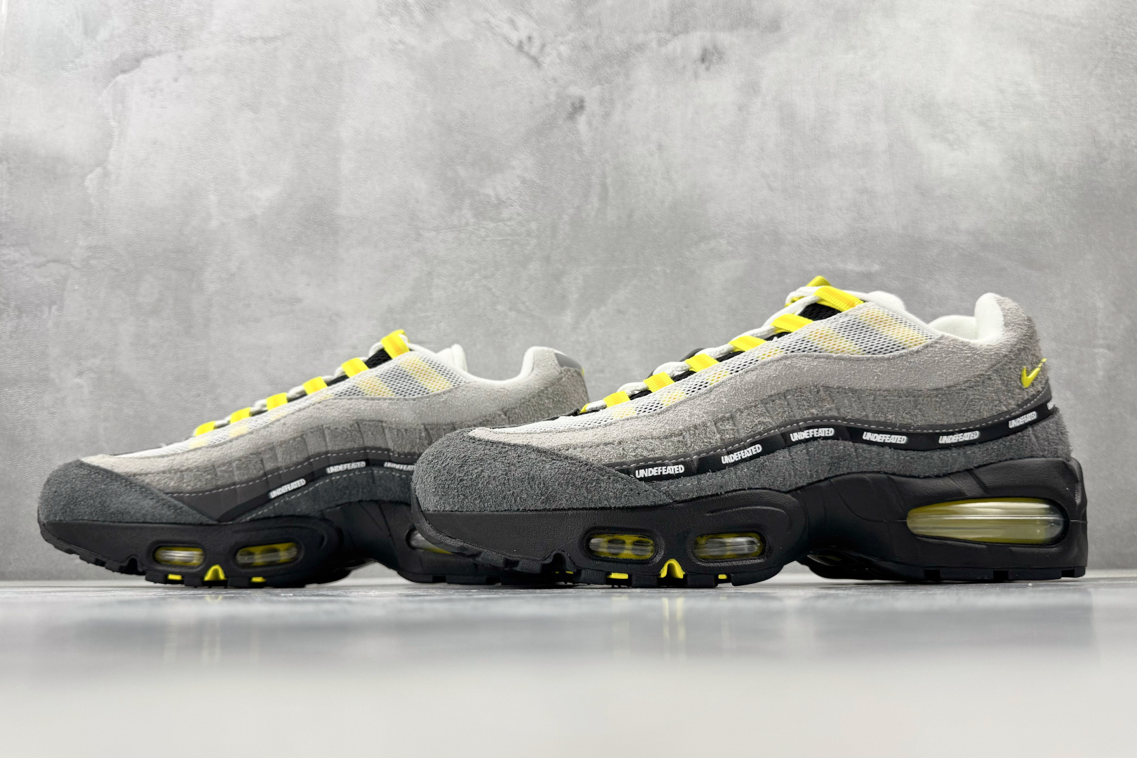 口碑神作 UNDEFEATED × Nike Air Max 95 SP 上海限定 灰黄 IB4523-002