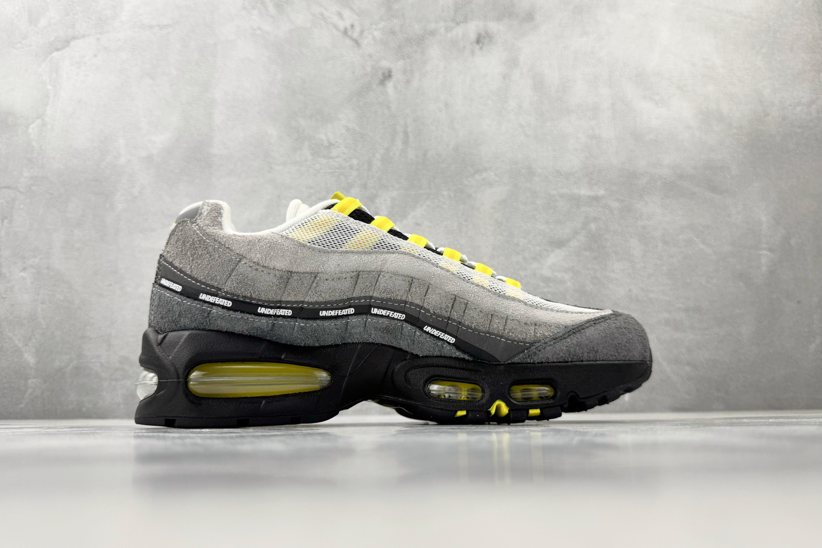 口碑神作 UNDEFEATED × Nike Air Max 95 SP 上海限定 灰黄 IB4523-002
