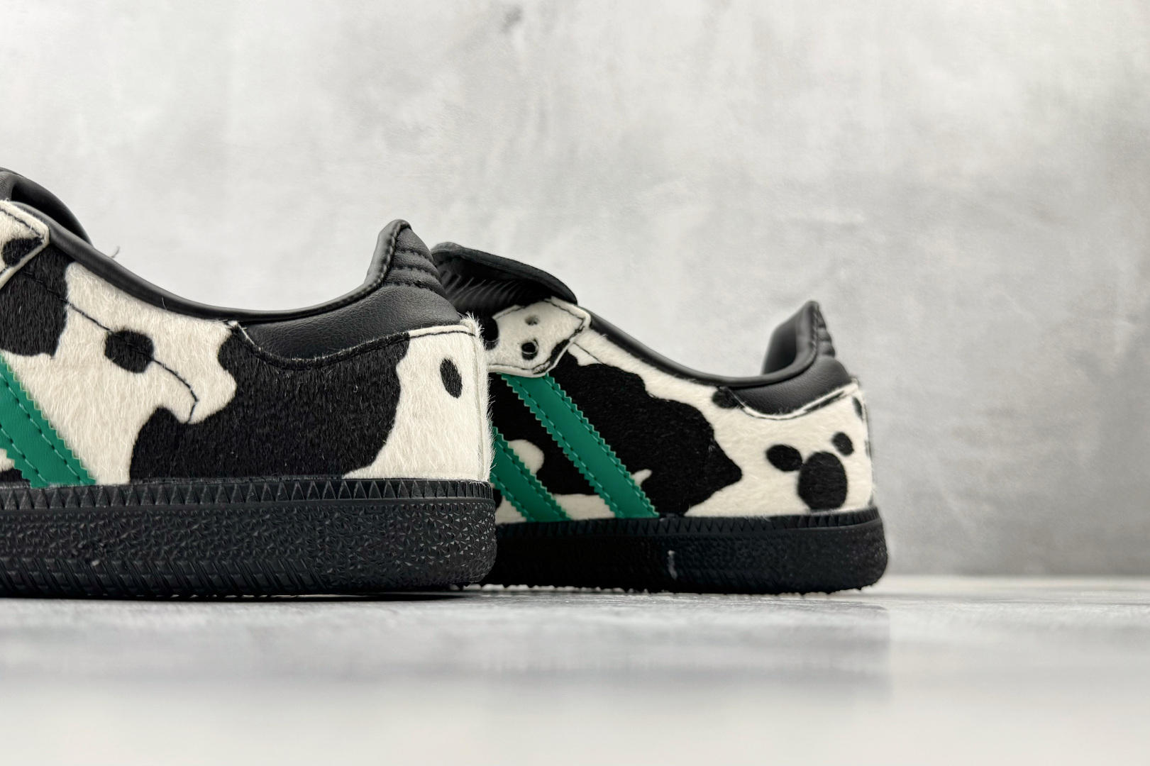 出口订单 adidas originals Samba LT 黑白色 JS3930 出口订单 adidas originals Samba LT 黑白色 JS3930