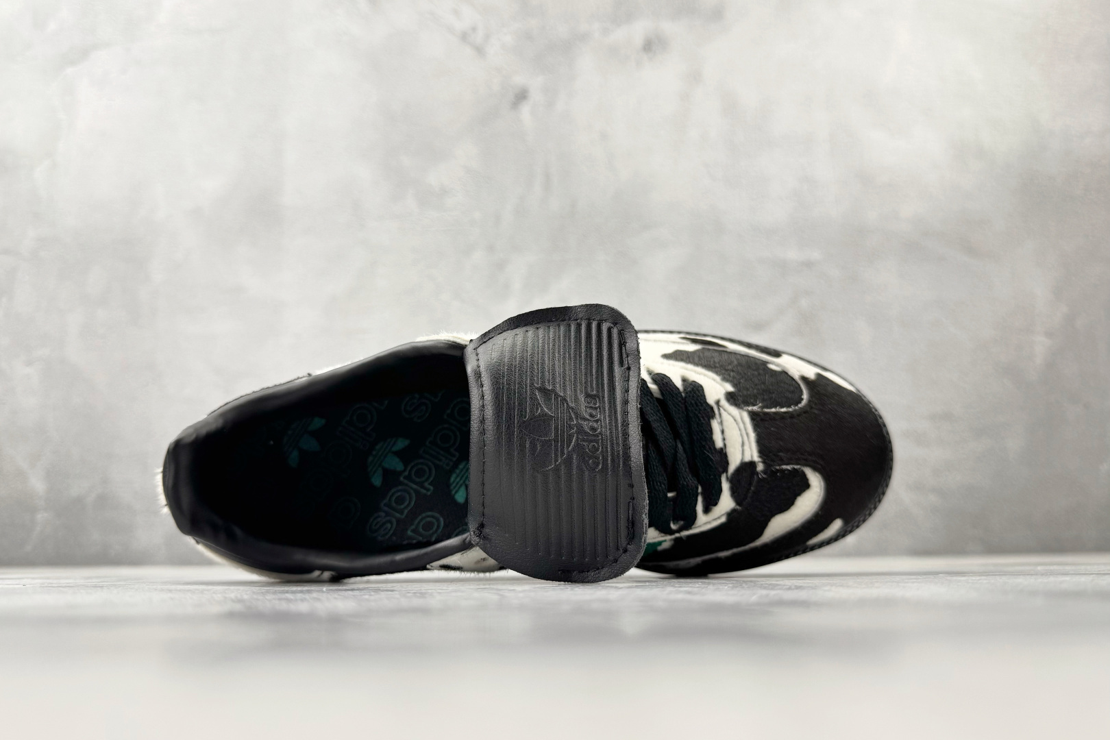 出口订单 adidas originals Samba LT 黑白色 JS3930 出口订单 adidas originals Samba LT 黑白色 JS3930