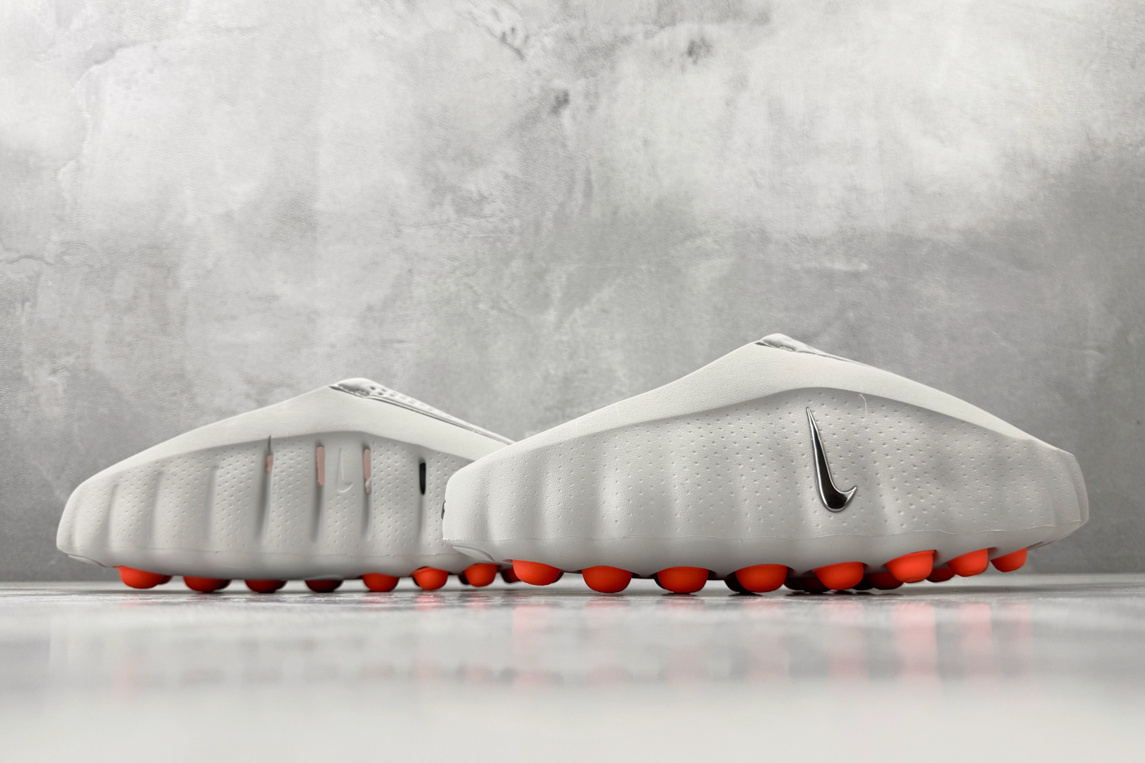 老 PK Nike Mind 001 灰色货号：HQ4307-003尺码：36 36.5 37 38.5