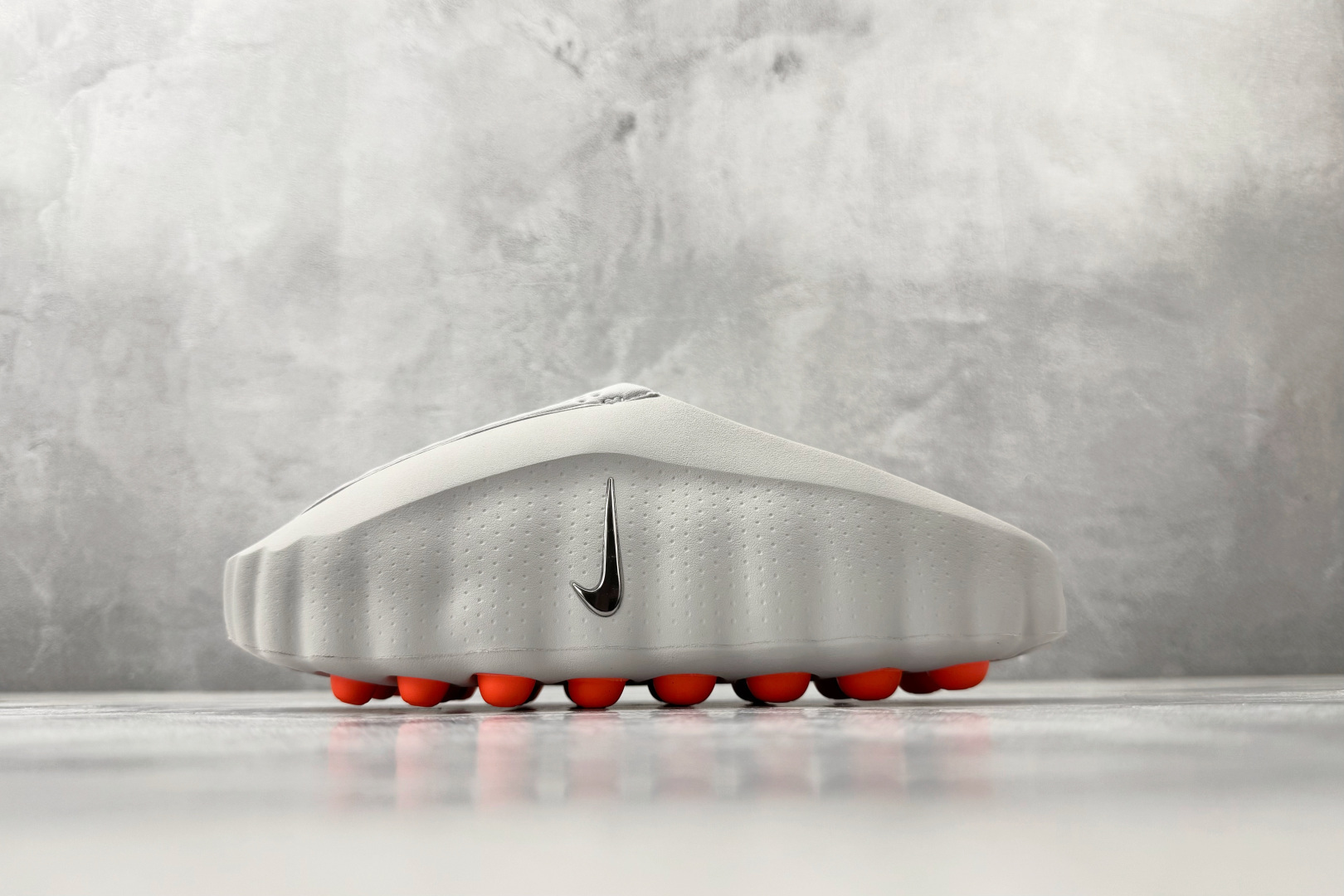 老 PK Nike Mind 001 灰色货号：HQ4307-003尺码：36 36.5 37 38.5