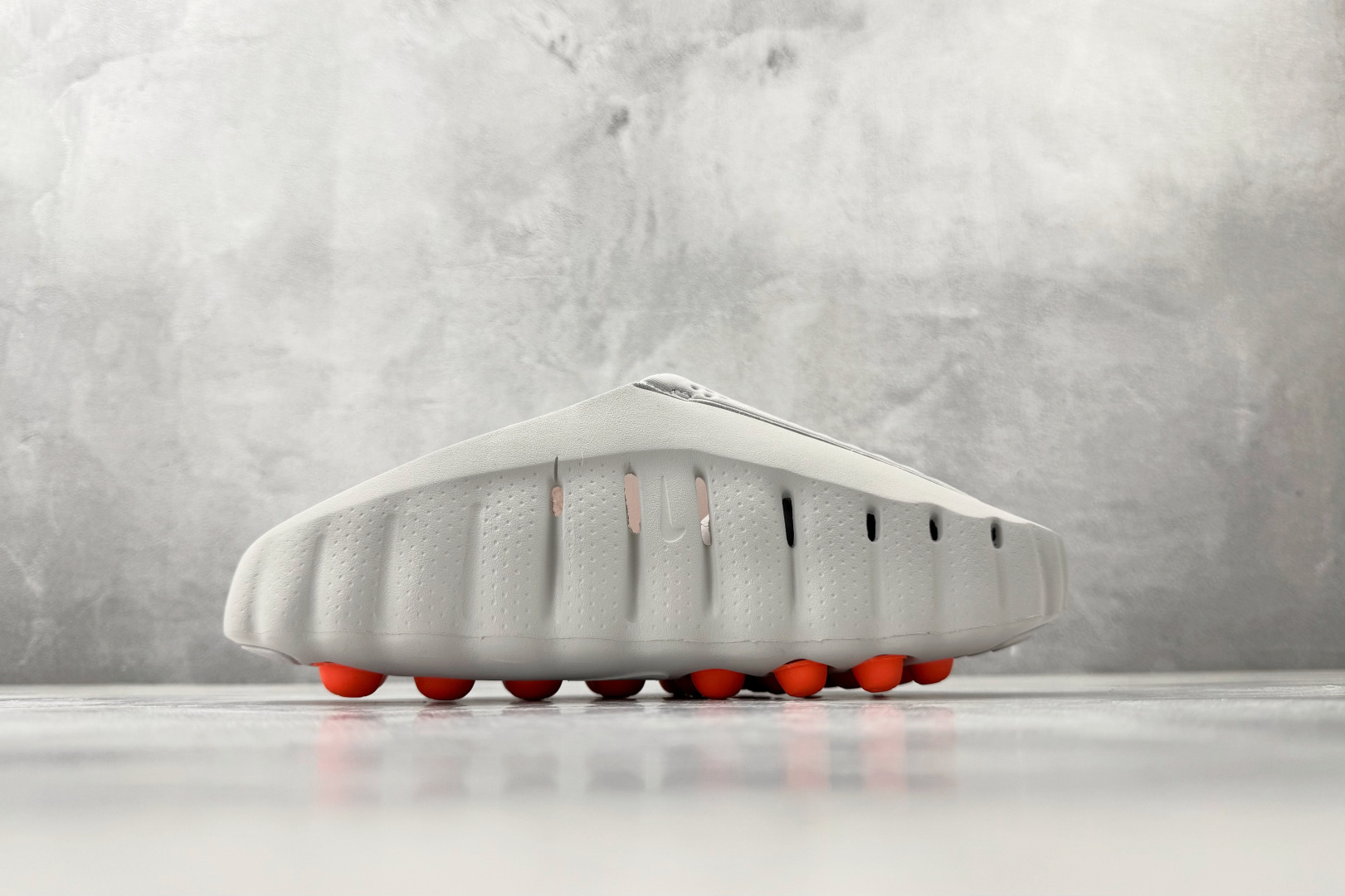 老 PK Nike Mind 001 灰色货号：HQ4307-003尺码：36 36.5 37 38.5