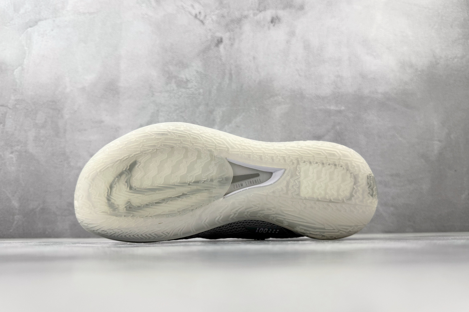 OX Nike Air Zoom G.T. Cut 1 白灰货号：DM5039-003尺码：36 36.