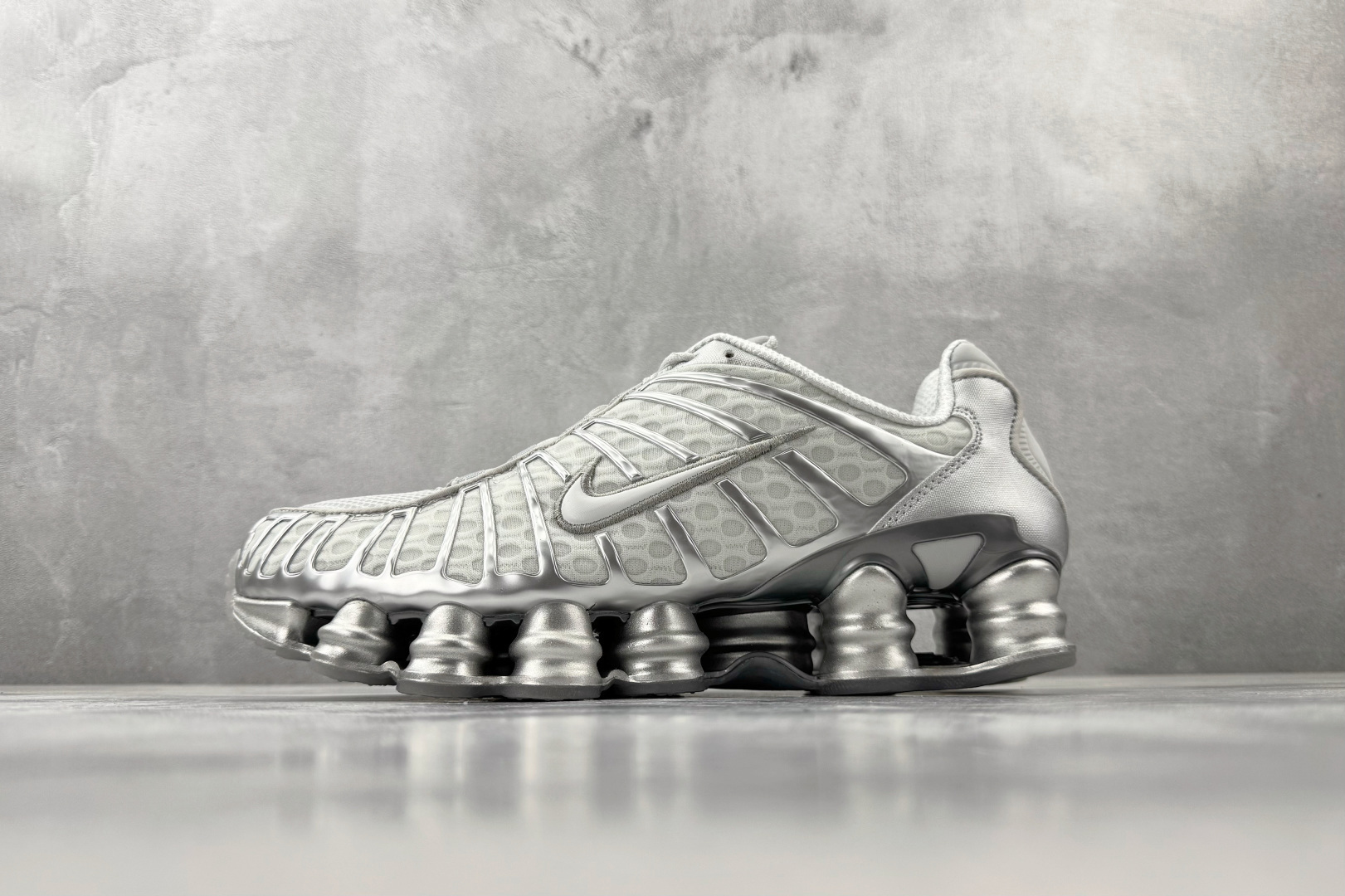 原版开发 Nike ShTL 系列 银色 AR3566-003