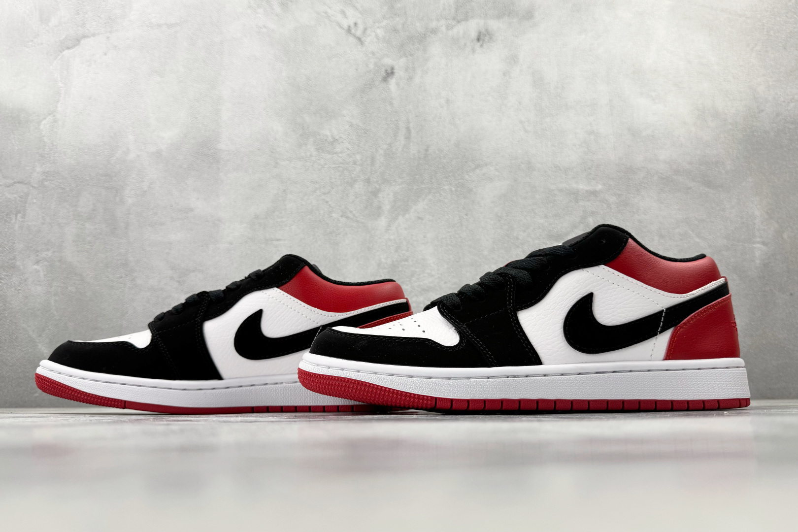 平台爆款 Jordan Air Jordan 1 Low“Black Toe” 黑脚趾 黑红白 553558-116 平台爆款 Jordan Air Jordan 1 Low“Black Toe” 黑脚趾 黑红白 553558-116