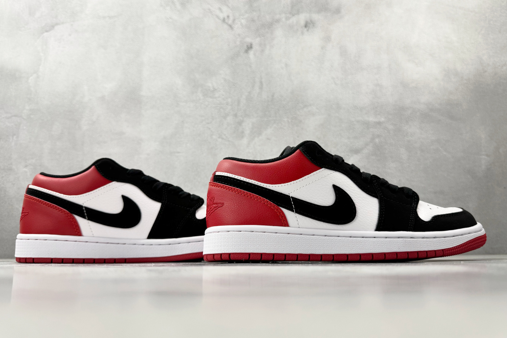 平台爆款 Jordan Air Jordan 1 Low“Black Toe” 黑脚趾 黑红白 553558-116 平台爆款 Jordan Air Jordan 1 Low“Black Toe” 黑脚趾 黑红白 553558-116