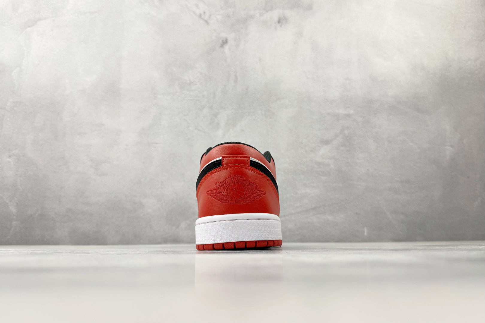 平台爆款 Jordan Air Jordan 1 Low“Black Toe” 黑脚趾 黑红白 553558-116 平台爆款 Jordan Air Jordan 1 Low“Black Toe” 黑脚趾 黑红白 553558-116
