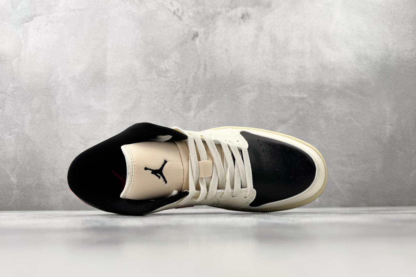 平台爆款 Jordan Air Jordan 1 象牙白 DC0774-107 平台爆款 Jordan Air Jordan 1 象牙白 DC0774-107