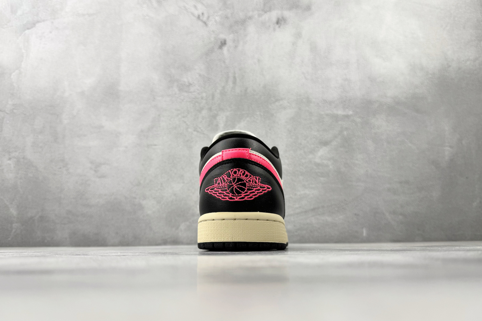 平台爆款 Jordan Air Jordan 1 象牙白 DC0774-107 平台爆款 Jordan Air Jordan 1 象牙白 DC0774-107