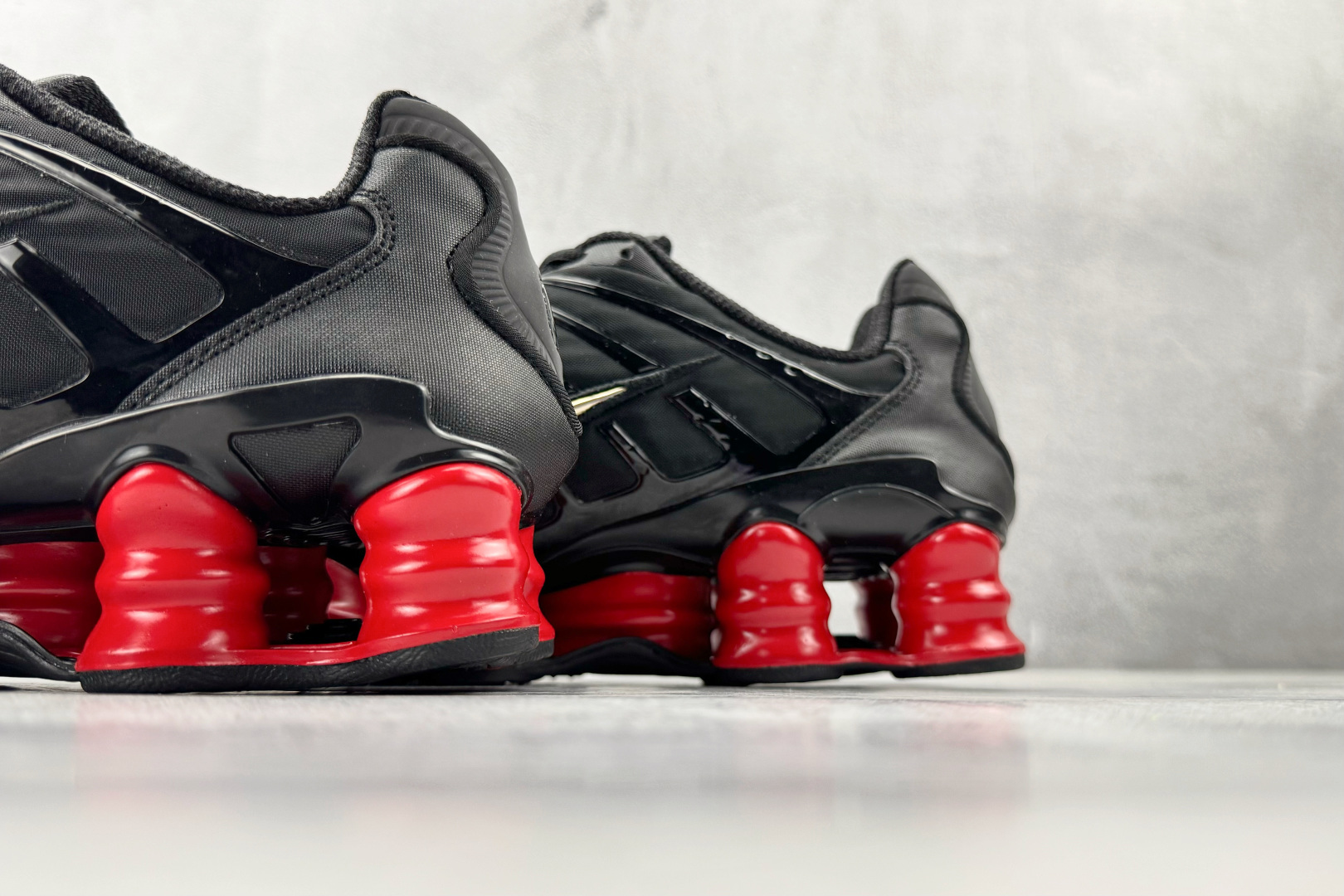 MAX 原版开发 Nike × Skepta Shox TL系列 黑红货号：CI0987-001尺码：3