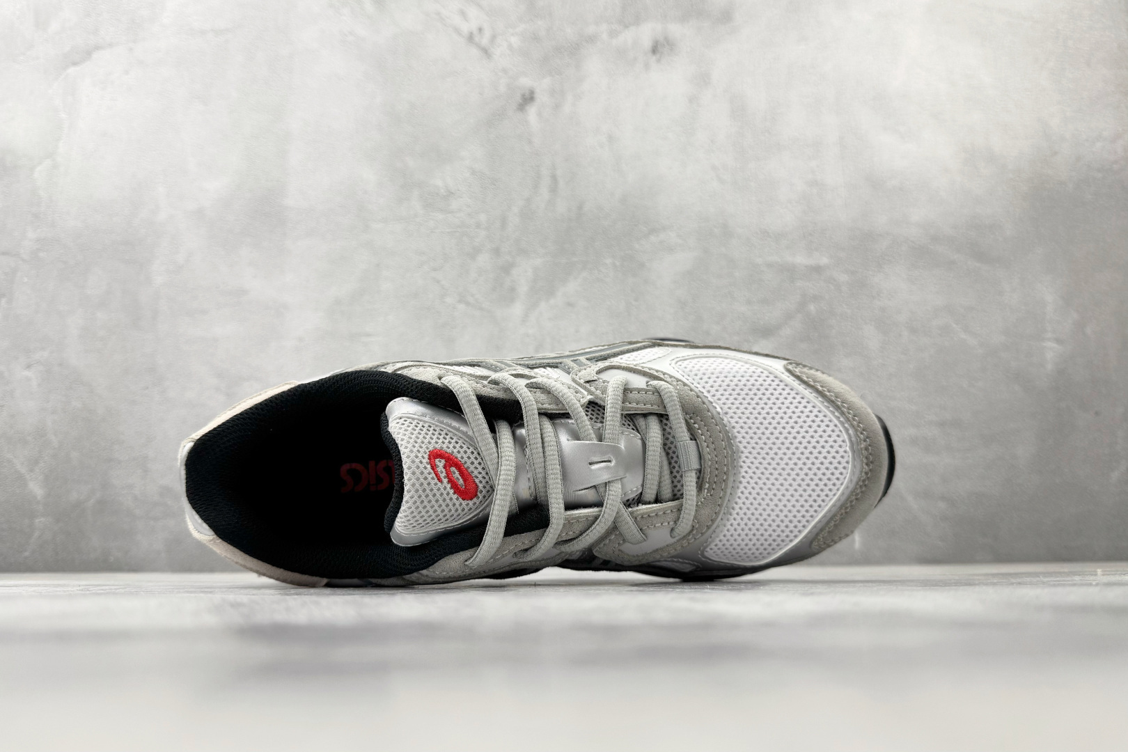 XP 平台专供 ASICS GEL-NYC系列 灰色货号：1201A789-102尺码：36 36.5 