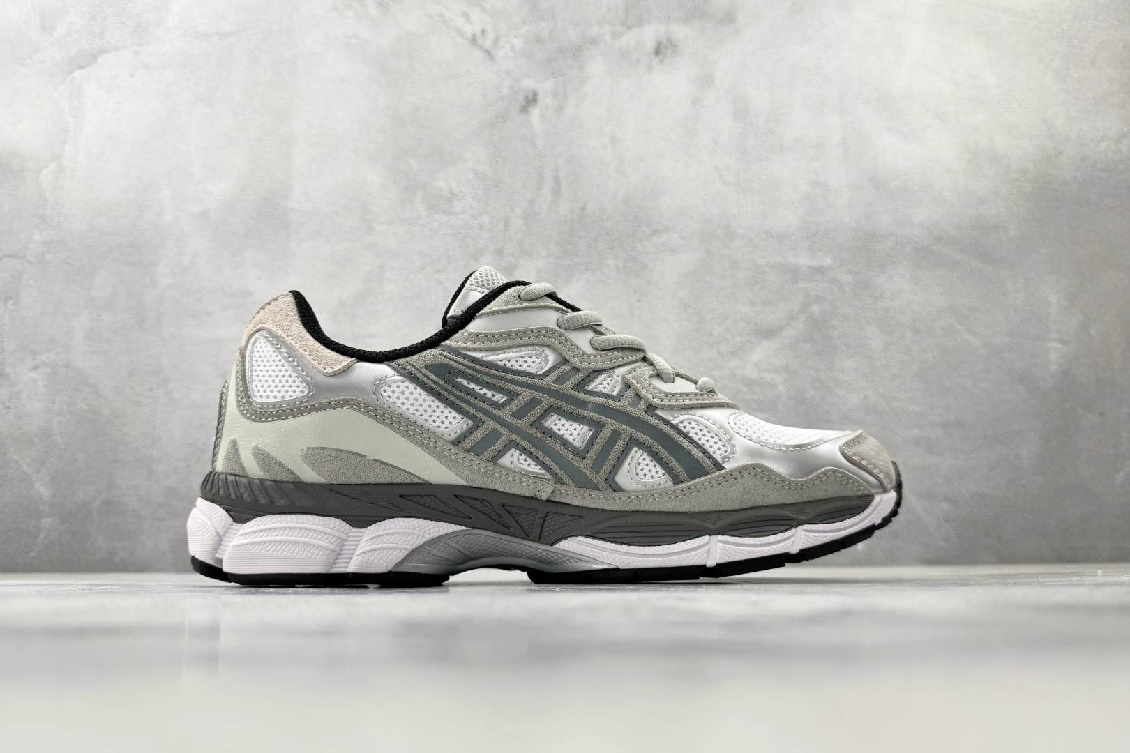 XP 平台专供 ASICS GEL-NYC系列 灰色货号：1201A789-102尺码：36 36.5 