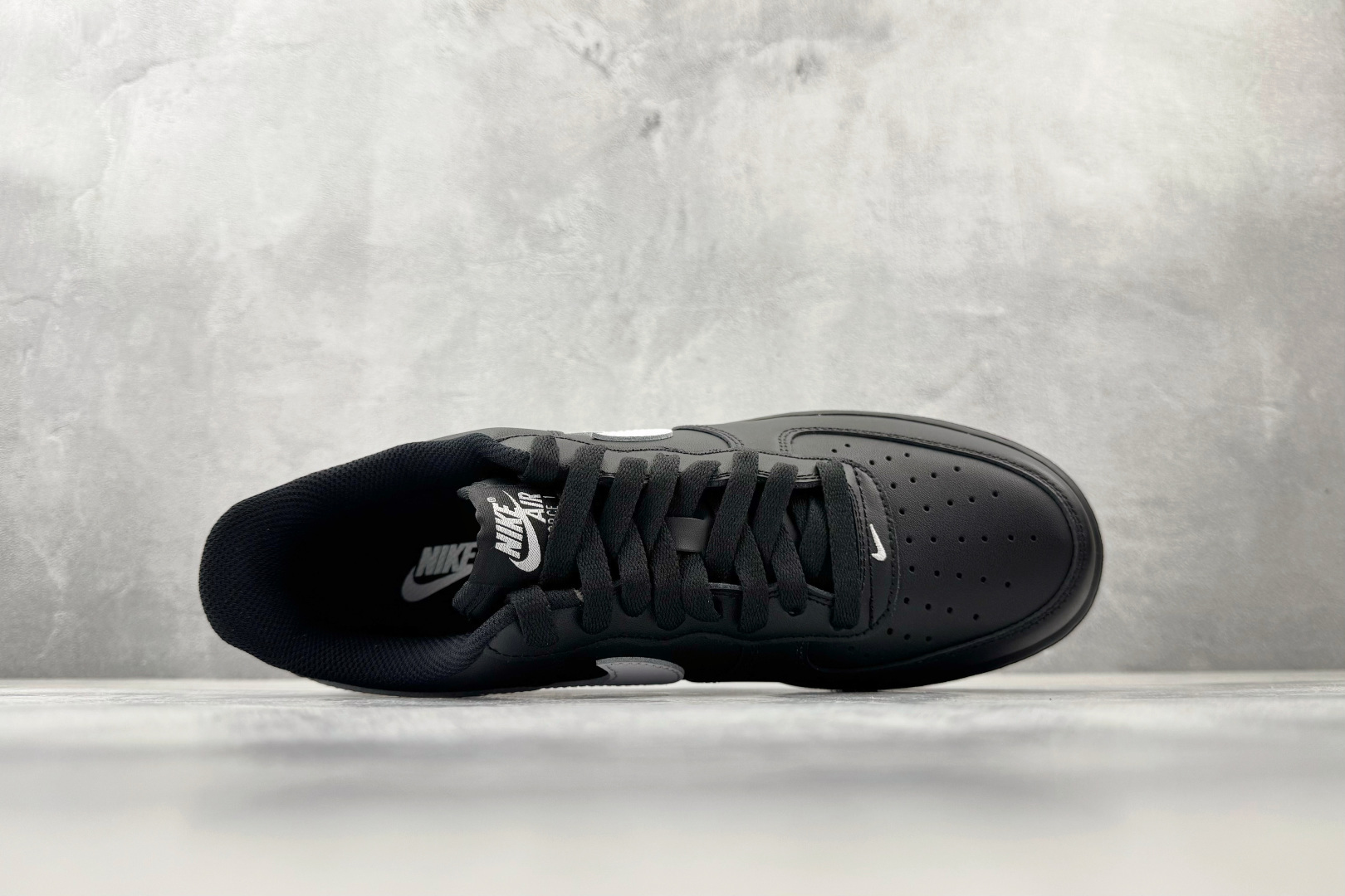 XC2.0 Nike Air Force 1 07 黑白货号：FZ0627-010尺码：35.5 36 