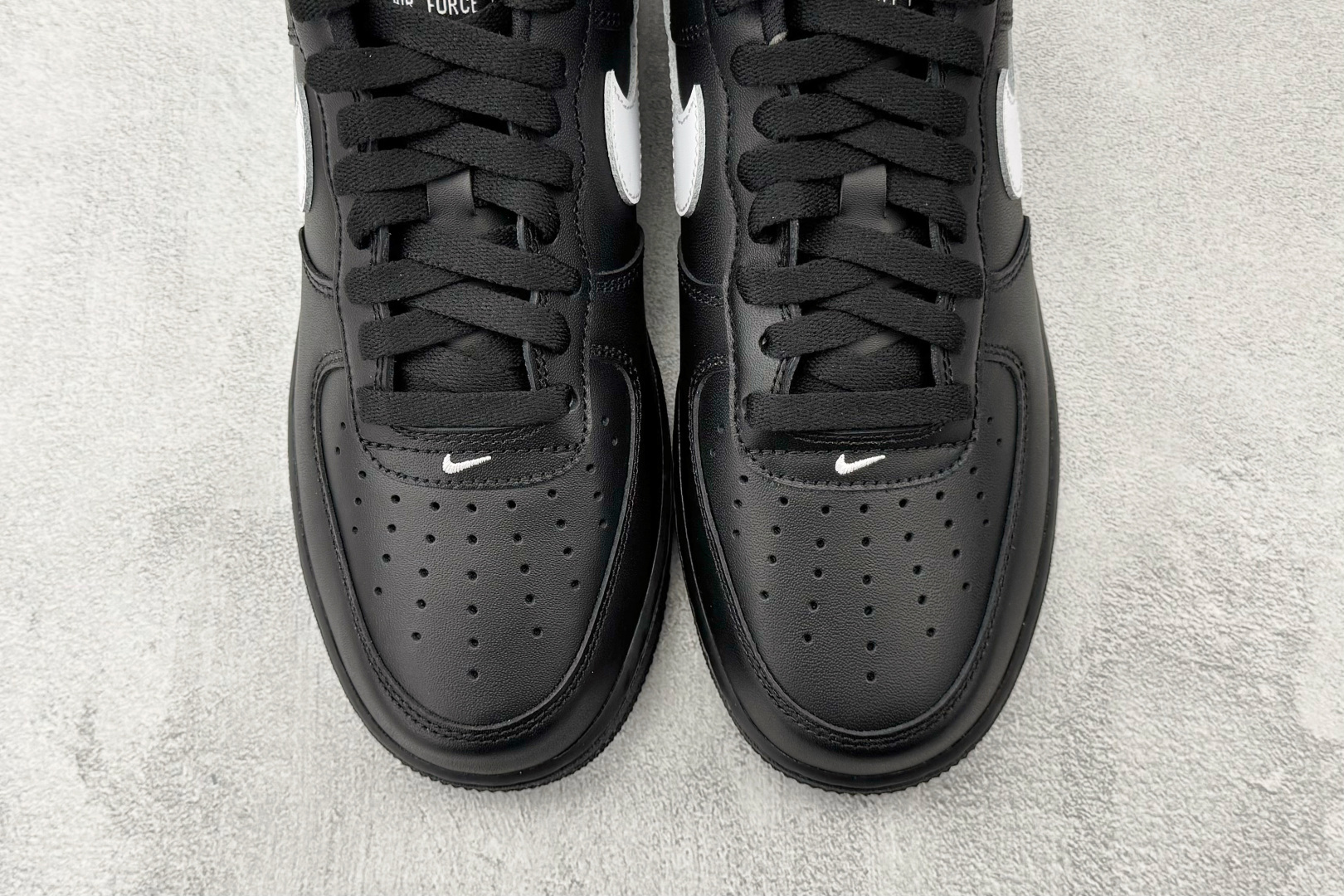 XC2.0 Nike Air Force 1 07 黑白货号：FZ0627-010尺码：35.5 36 