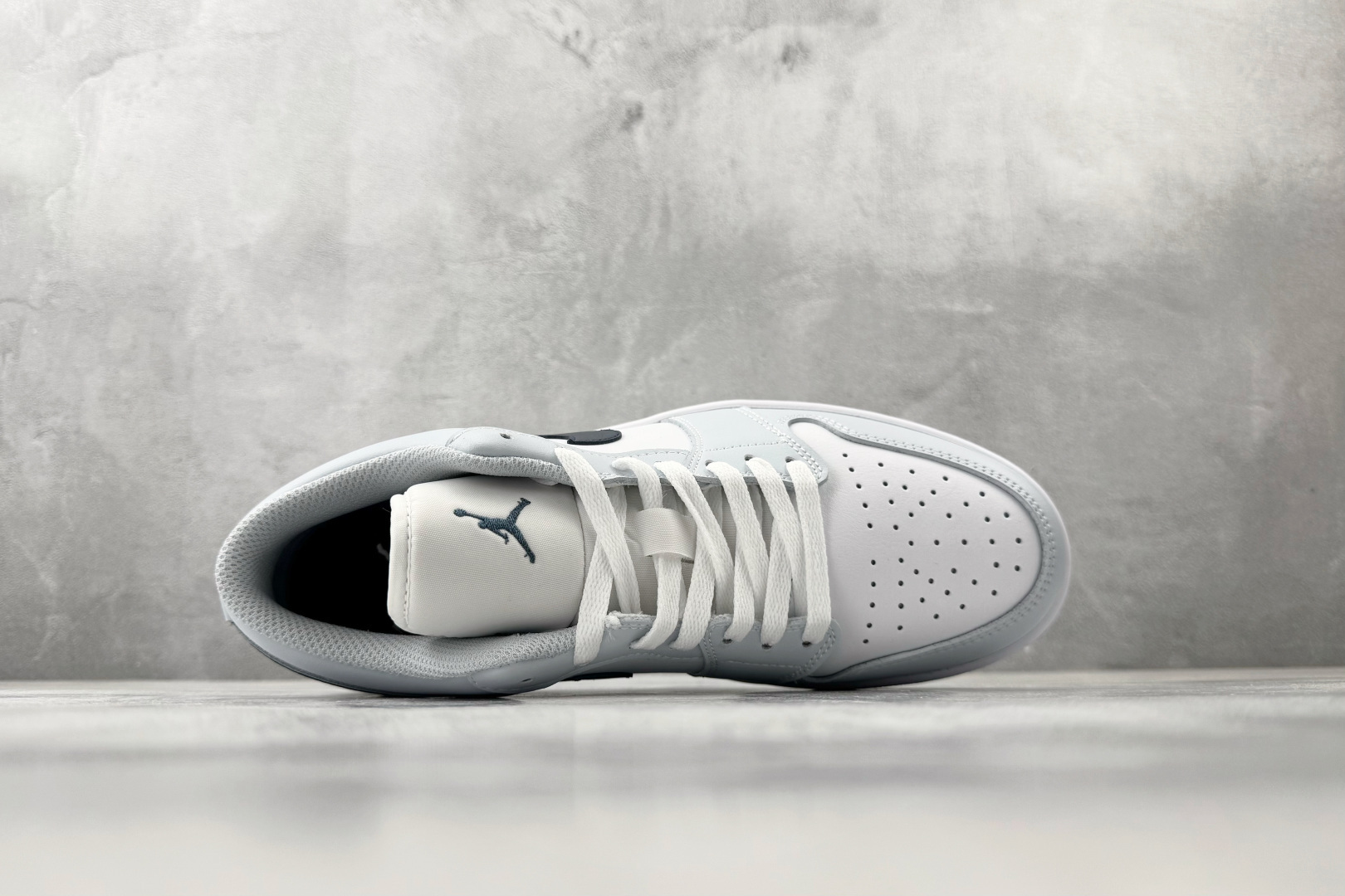 XC Jordan Air Jordan 1 浅蓝白货号：-400尺码：36 36.5 37.5 38 