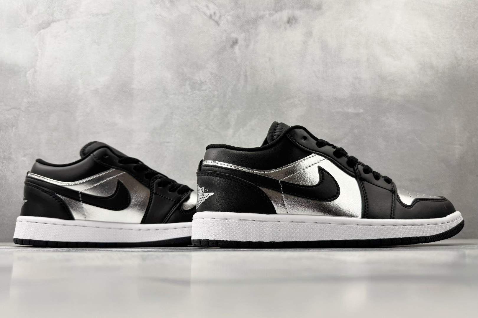 平台爆款 Jordan Air Jordan 1 low ”silver toe” 黑银 DA5551-001