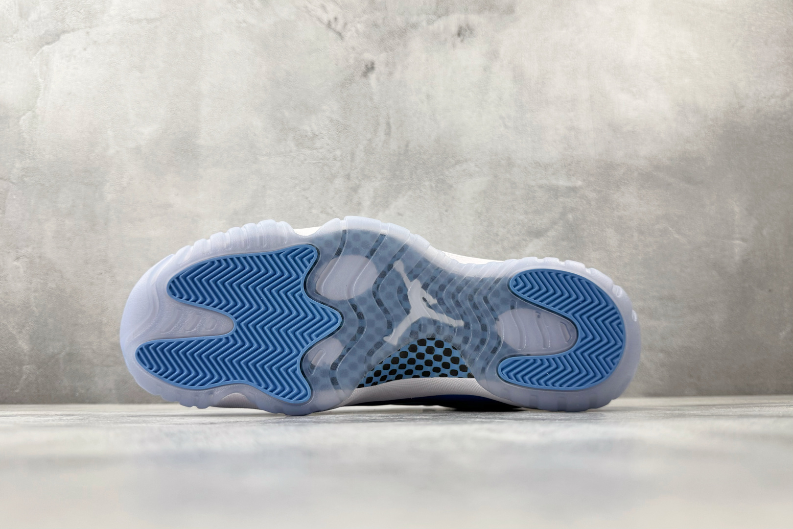 490 Jordan Air Jordan 11 retro 北卡蓝 FV5104-100