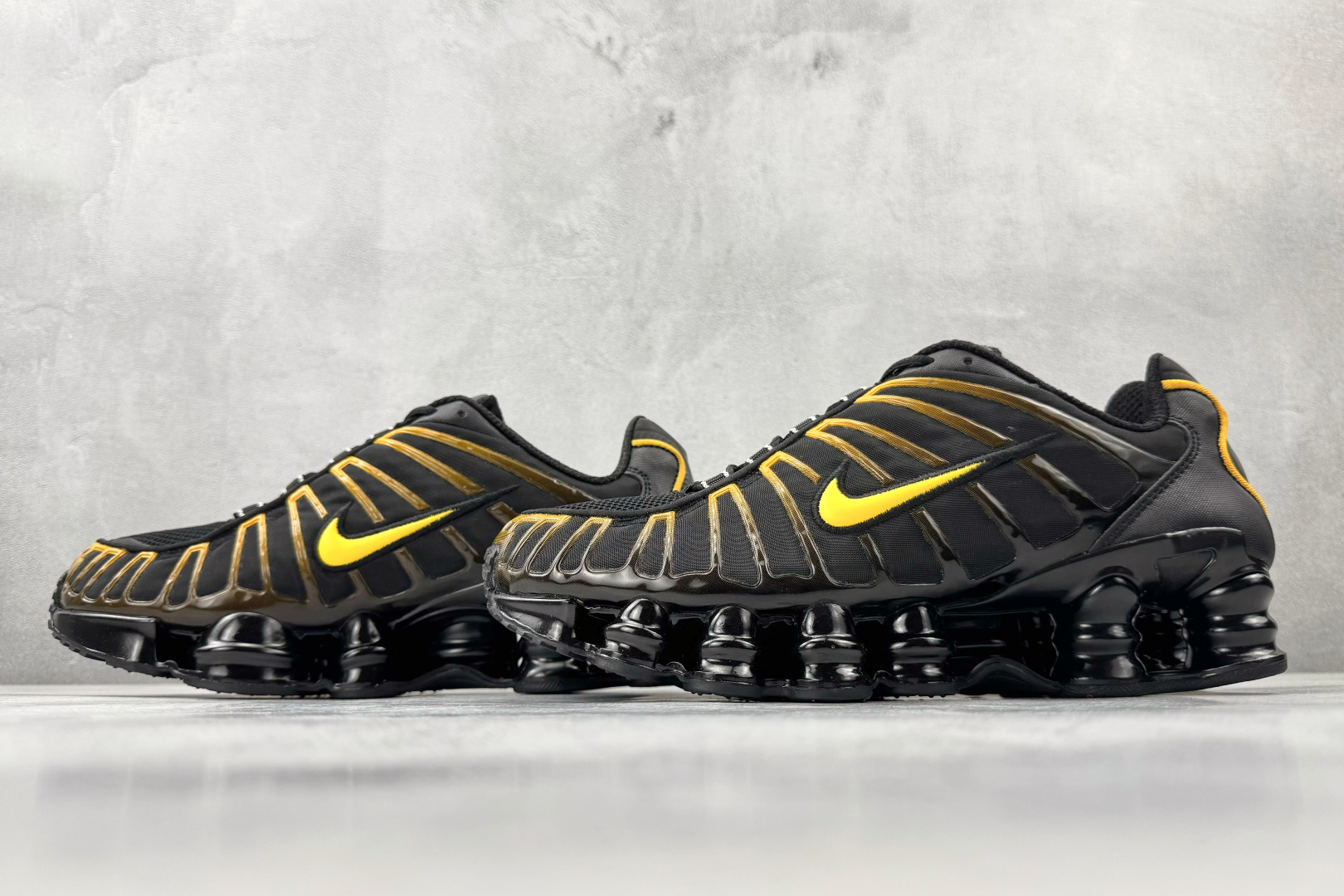 MAX 原版开发 Nike × NFL Shox TL系列 黑金货号：AV3595-013尺码：39 4