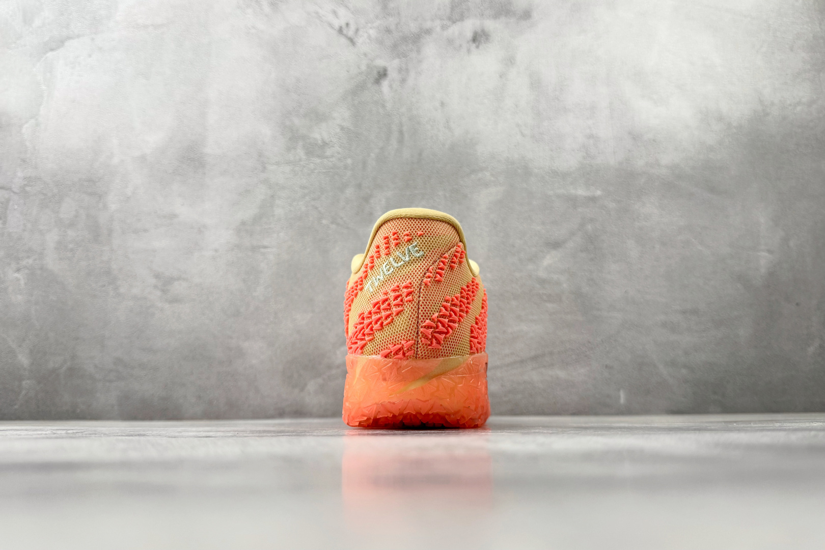 OX Nike Ja 3 莫兰特三代 Daybreak 橙色货号：HF2793-201尺码：36 36.