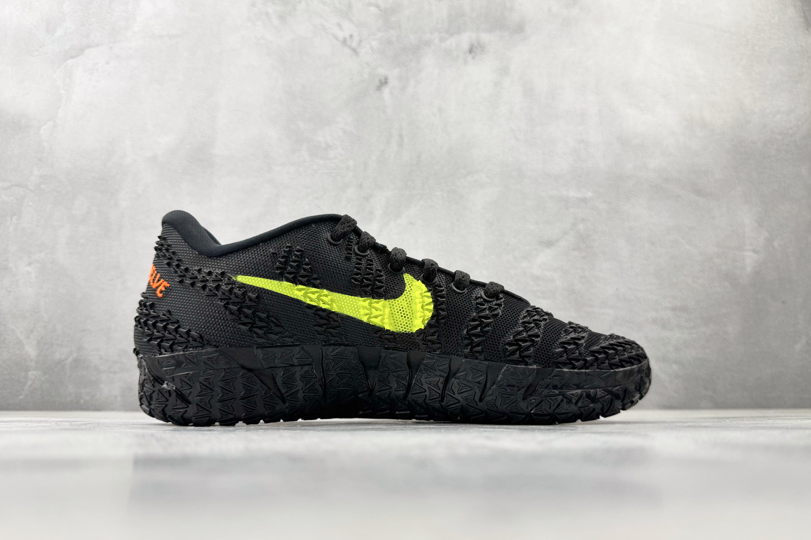 OX Nike Ja 3 莫兰特三代 黑黄红货号：IM0464-001尺码：36 36.5 37.5 3