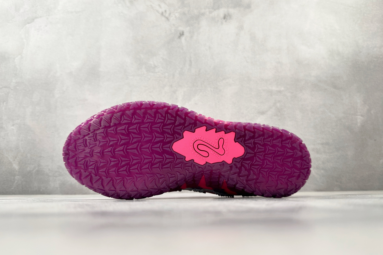 OX Nike Ja 3 莫兰特三代 EP 粉紫色货号：HF2794-600尺码：36 36.5 37.
