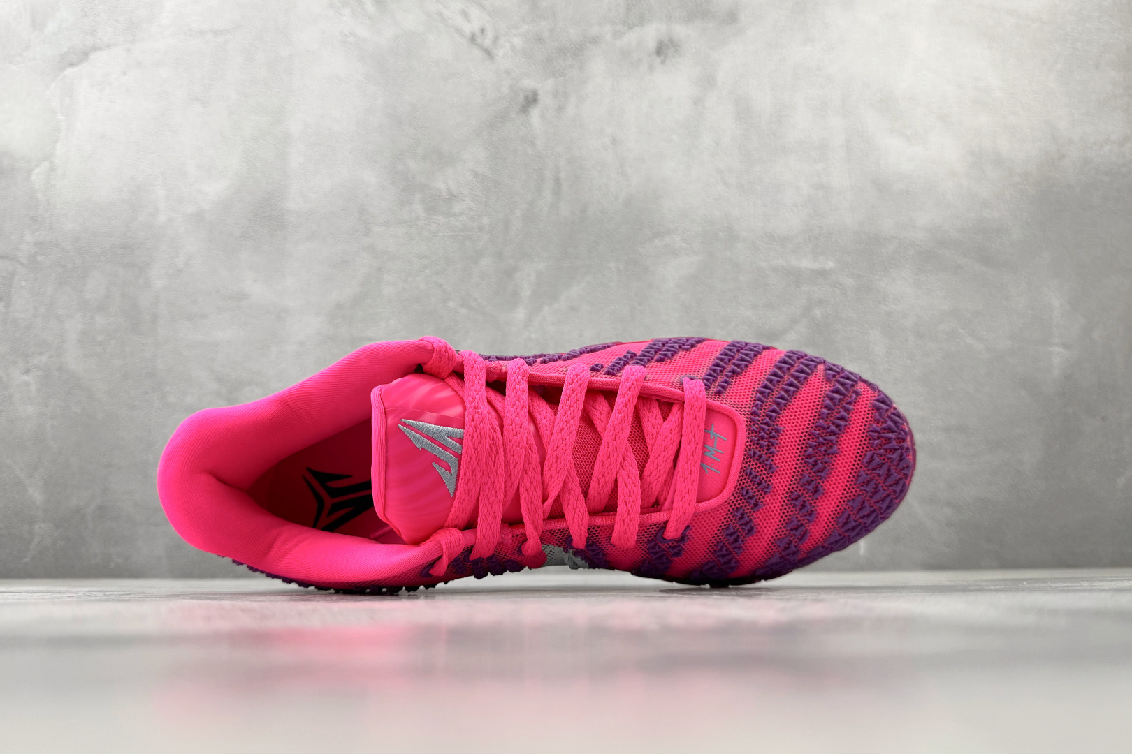OX Nike Ja 3 莫兰特三代 EP 粉紫色货号：HF2794-600尺码：36 36.5 37.