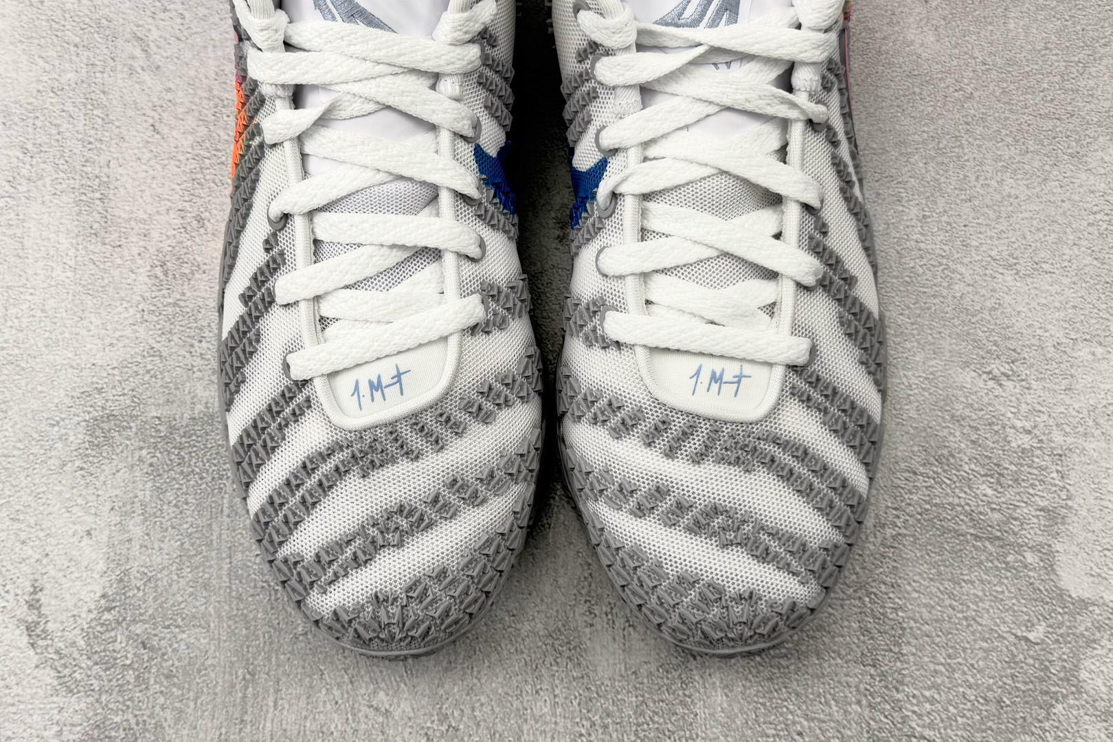OX Nike Ja 3 莫兰特三代 灰白货号：HF2794-100尺码：36 36.5 37.5 38